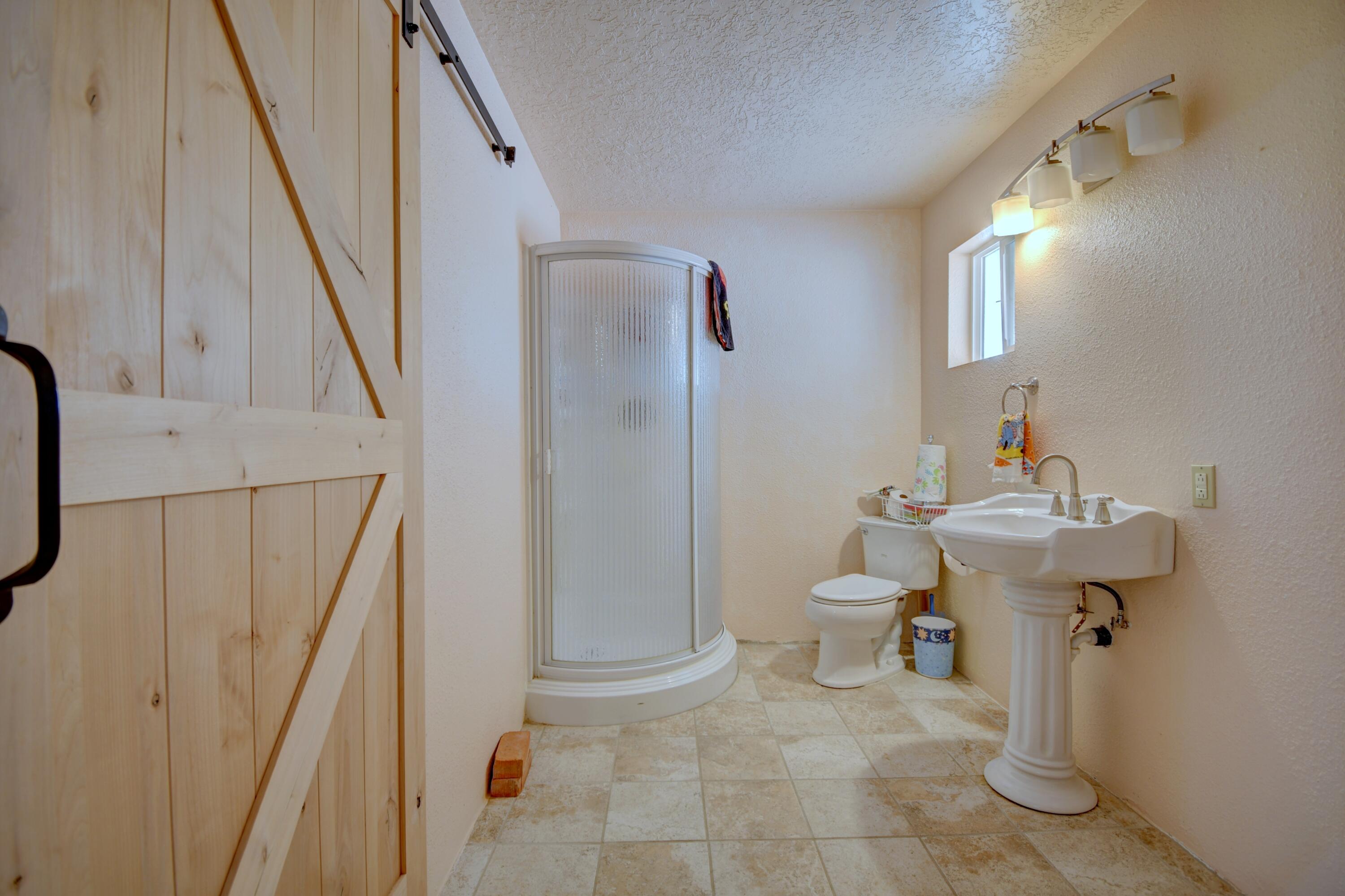 Photo 12 — 4908 Chromium Drive NE