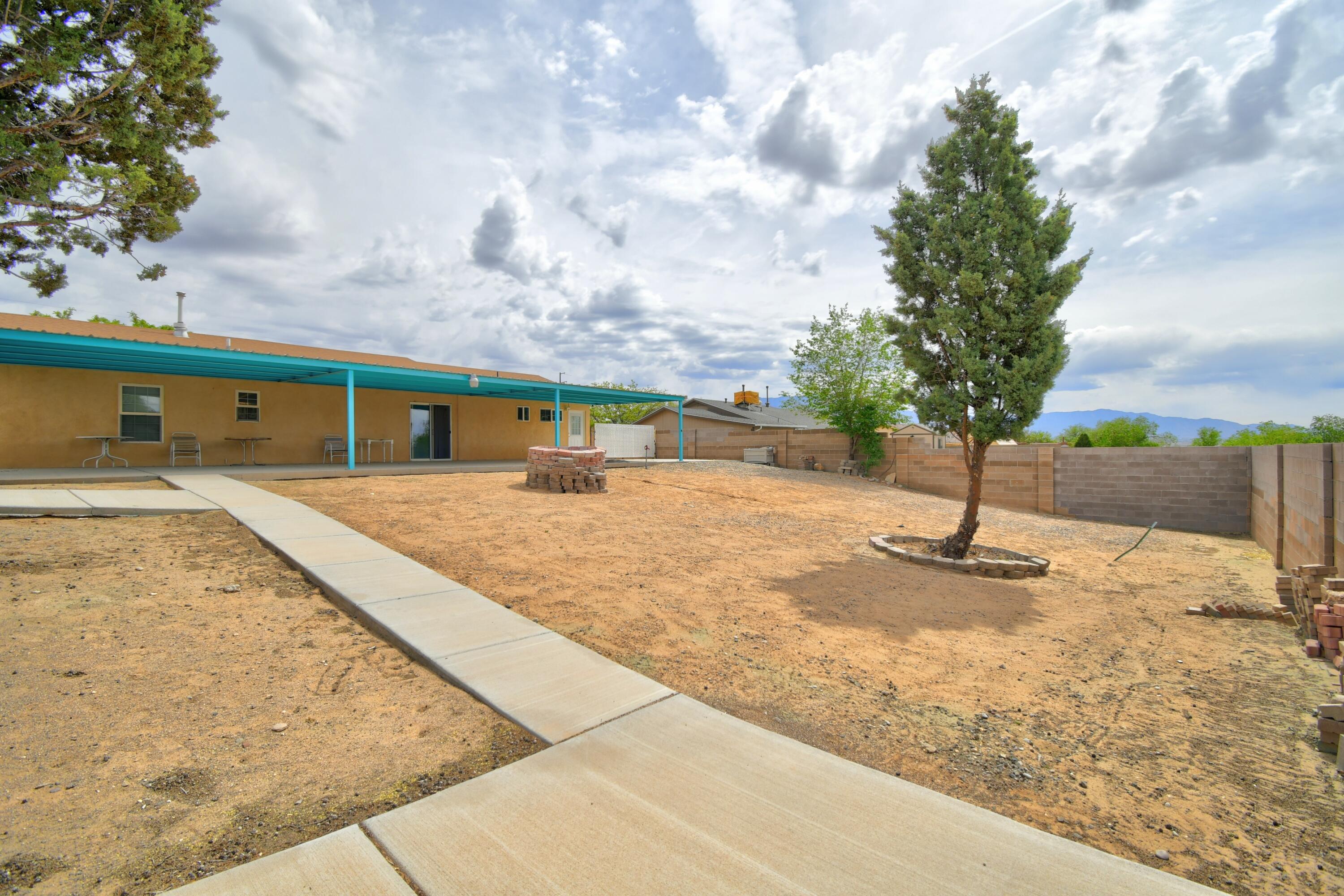 Photo 16 — 4908 Chromium Drive NE