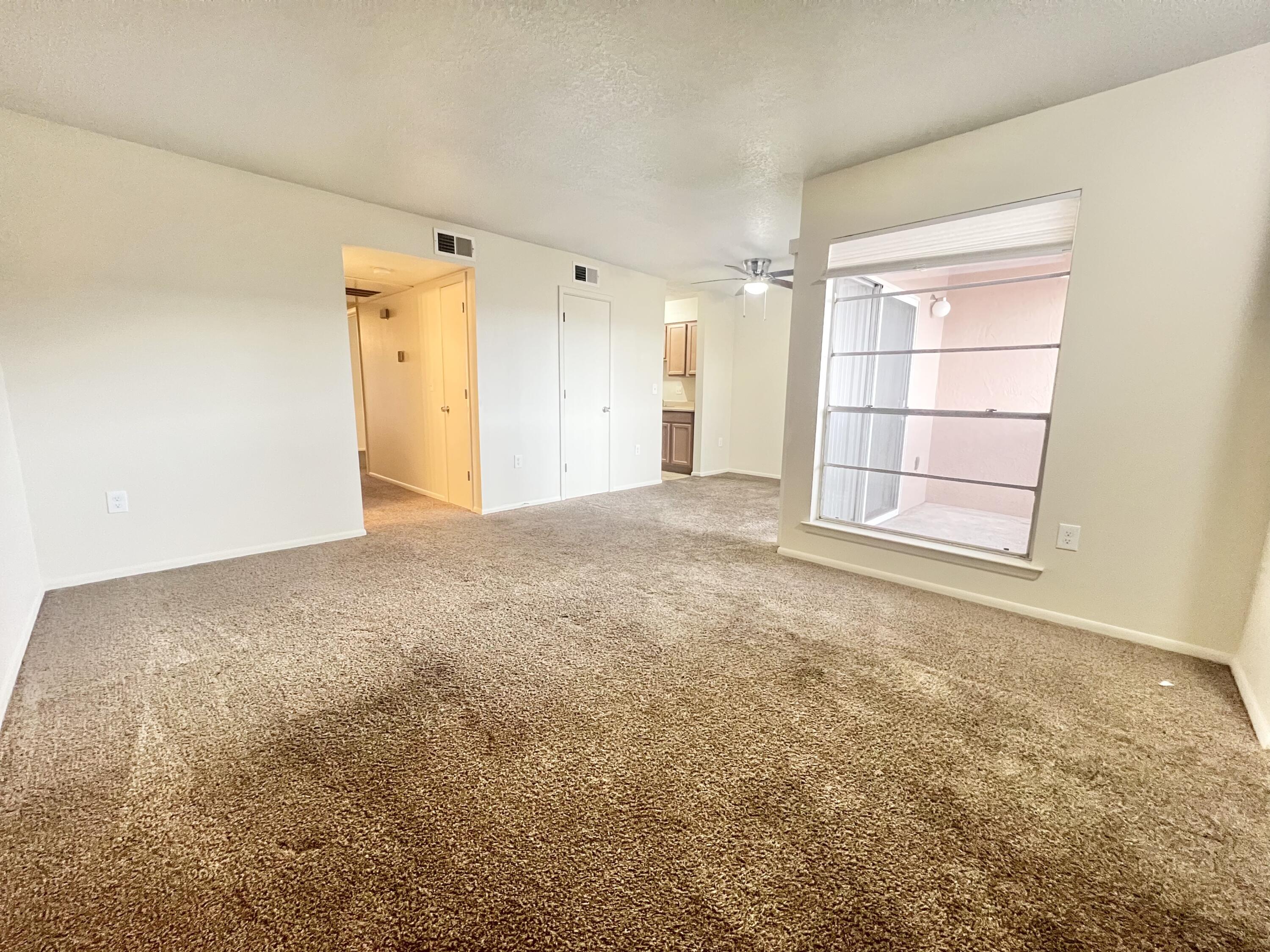 Photo 2 — 4601 Carlisle Boulevard NE APT C8