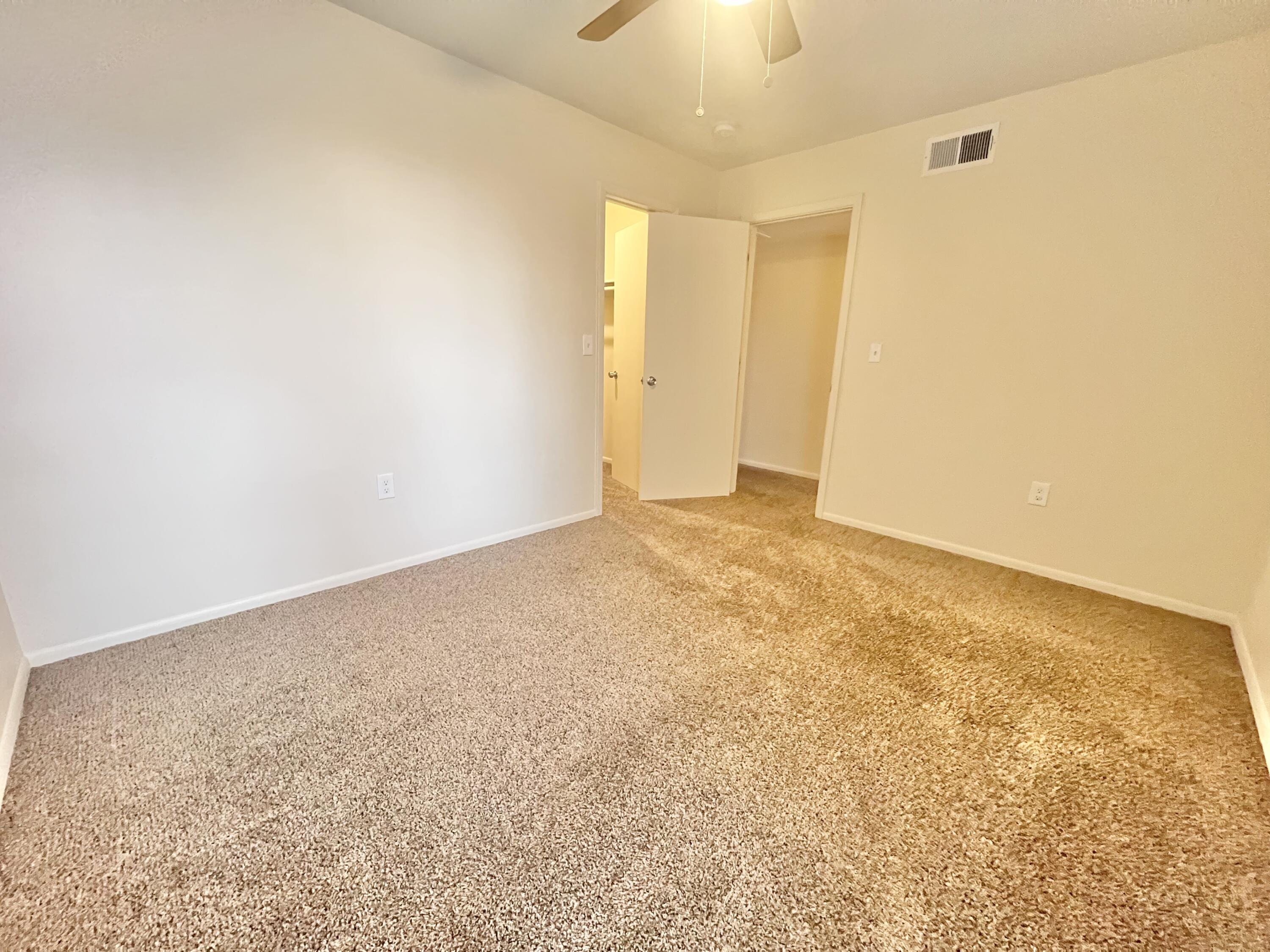 Photo 5 — 4601 Carlisle Boulevard NE APT C8