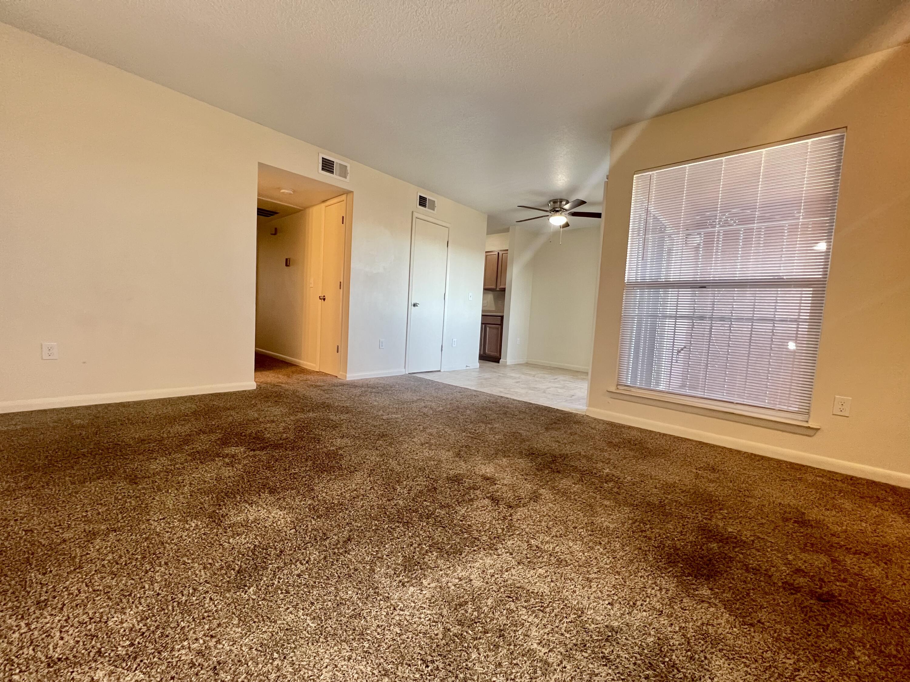 Photo 3 — 4601 Carlisle Boulevard NE APT C4
