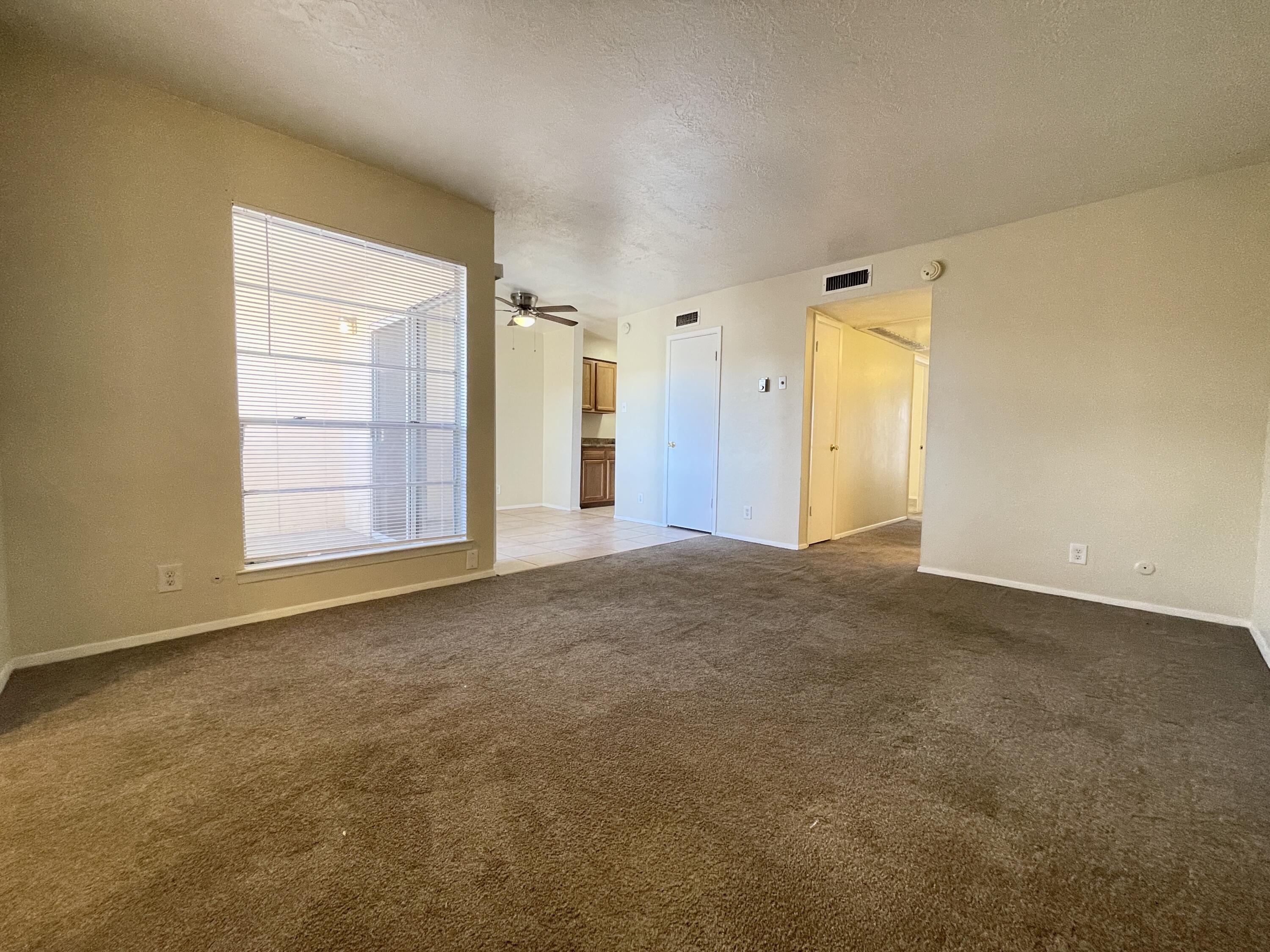 Photo 3 — 4601 Carlisle Boulevard NE APT D2