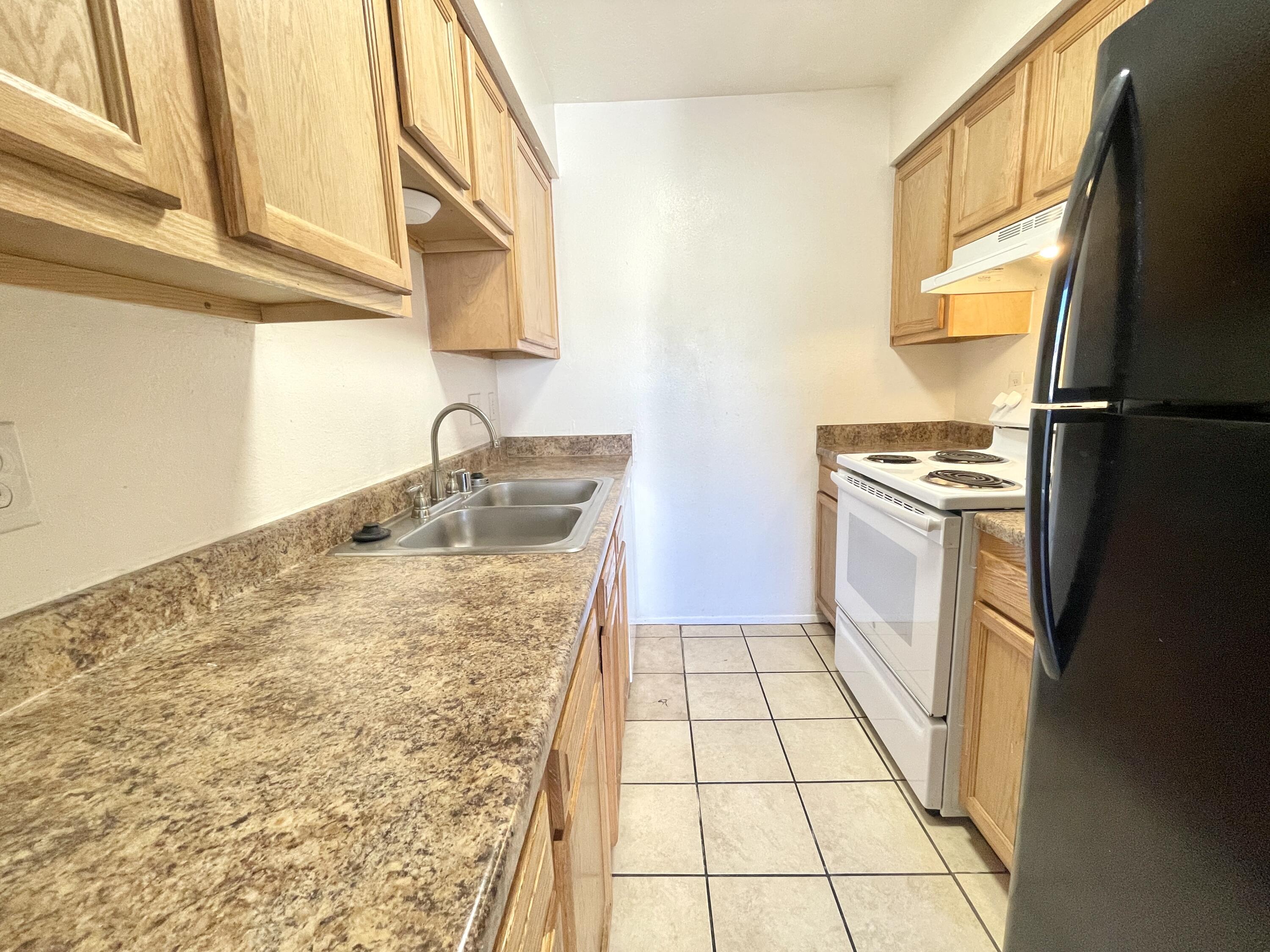 Photo 5 — 4601 Carlisle Boulevard NE APT D2