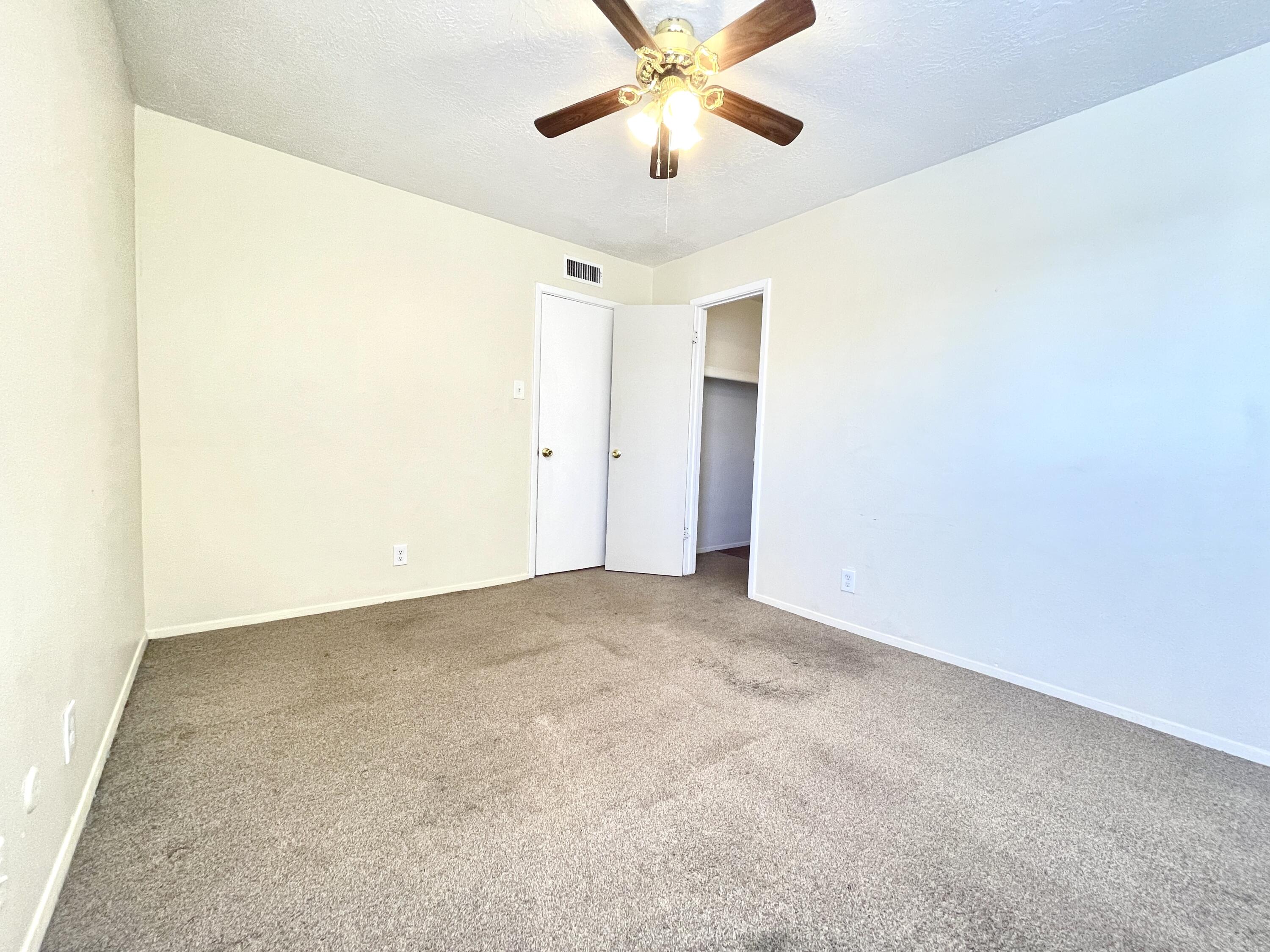 Photo 8 — 4601 Carlisle Boulevard NE APT D2