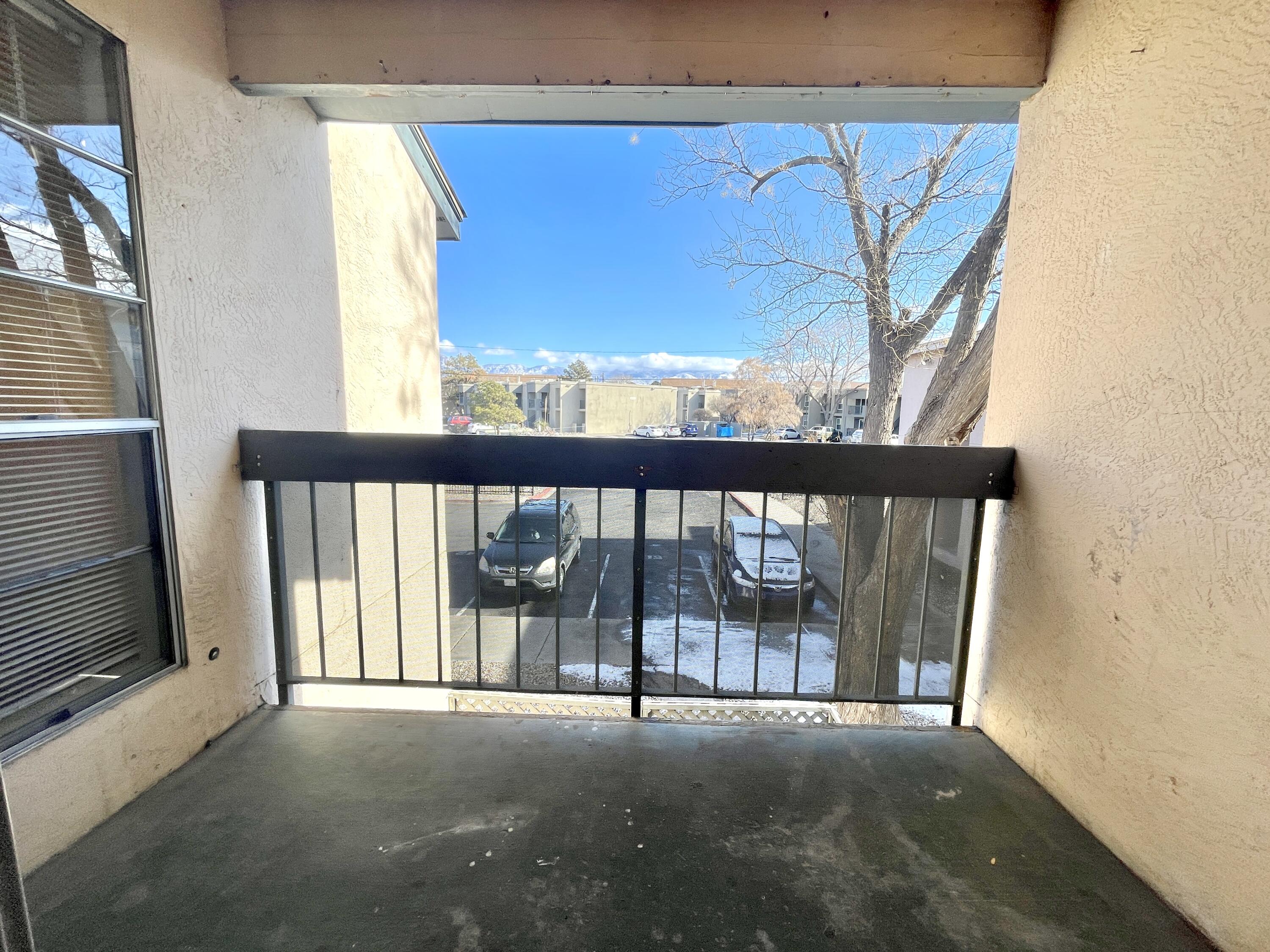 Photo 10 — 4601 Carlisle Boulevard NE APT D2