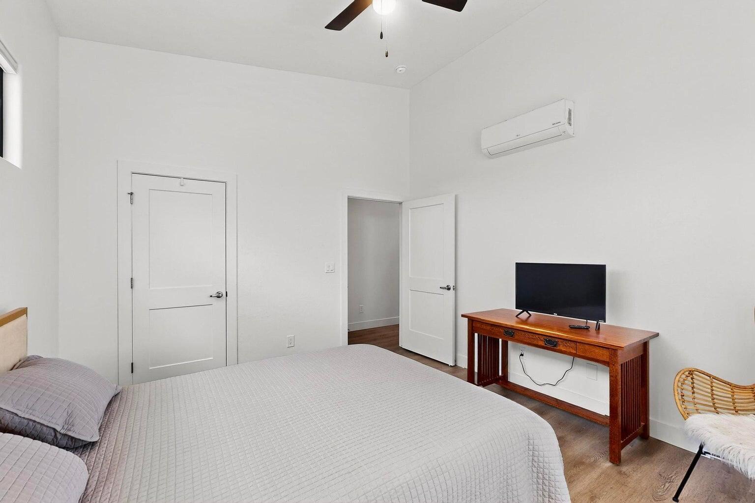 Photo 4 — 53 Blanco Drive
