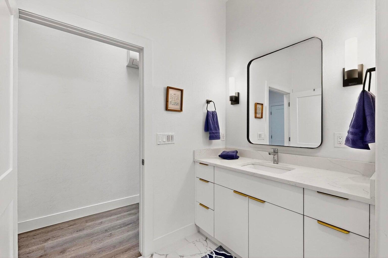 Photo 5 — 53 Blanco Drive