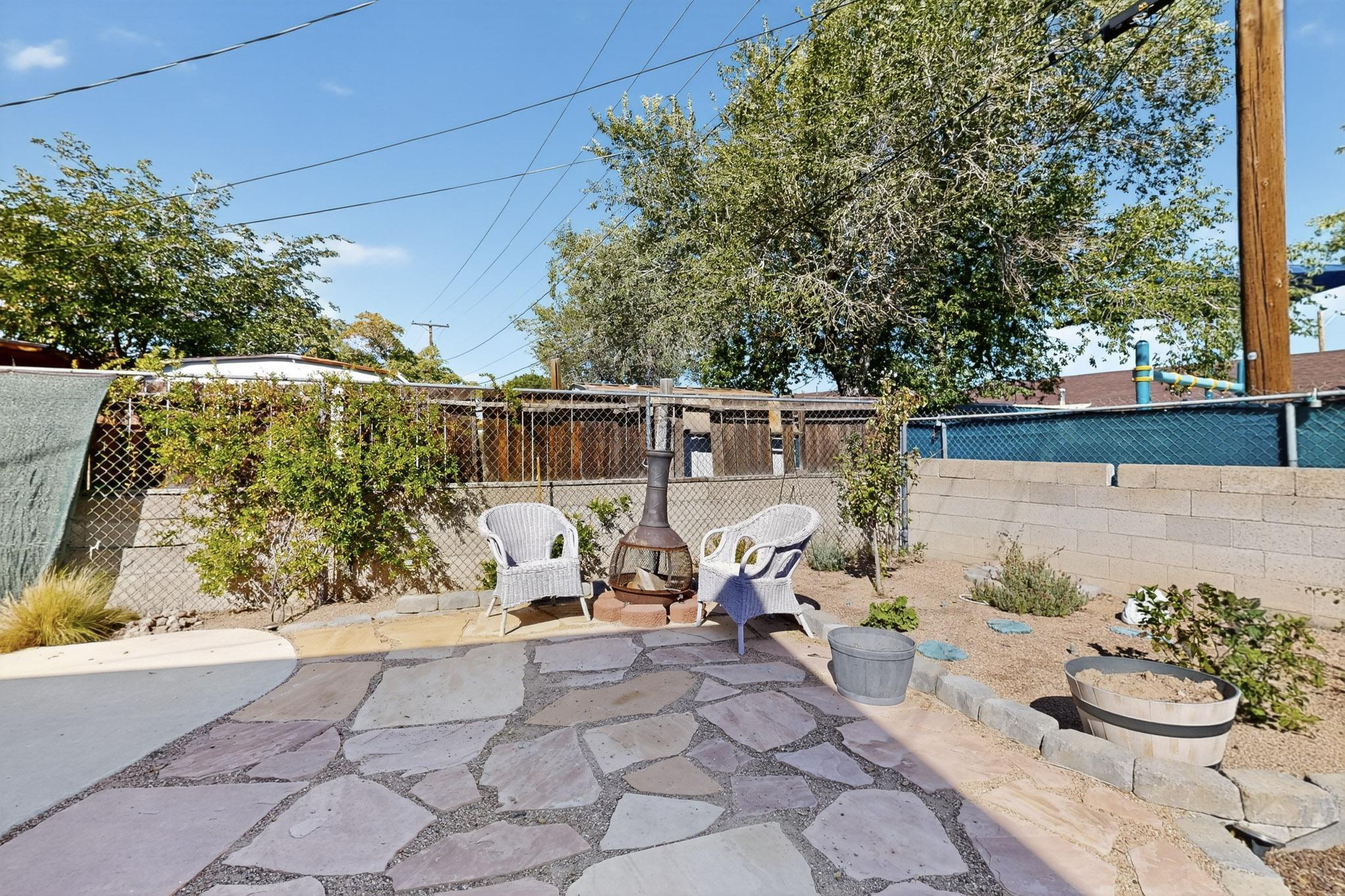 Photo 11 — 5009 Palo Alto Avenue SE