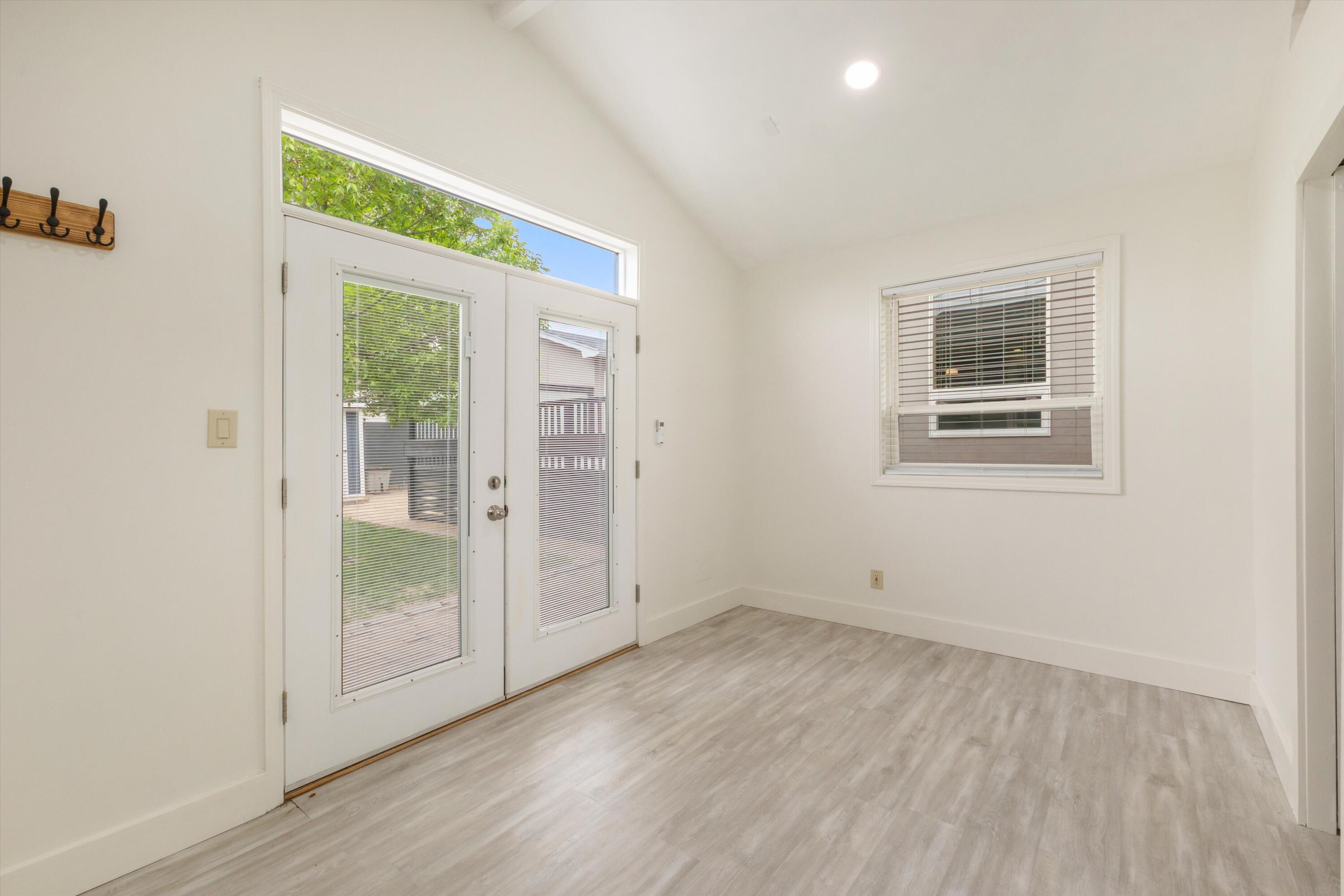 Photo 9 — 1513 Dartmouth Drive NE