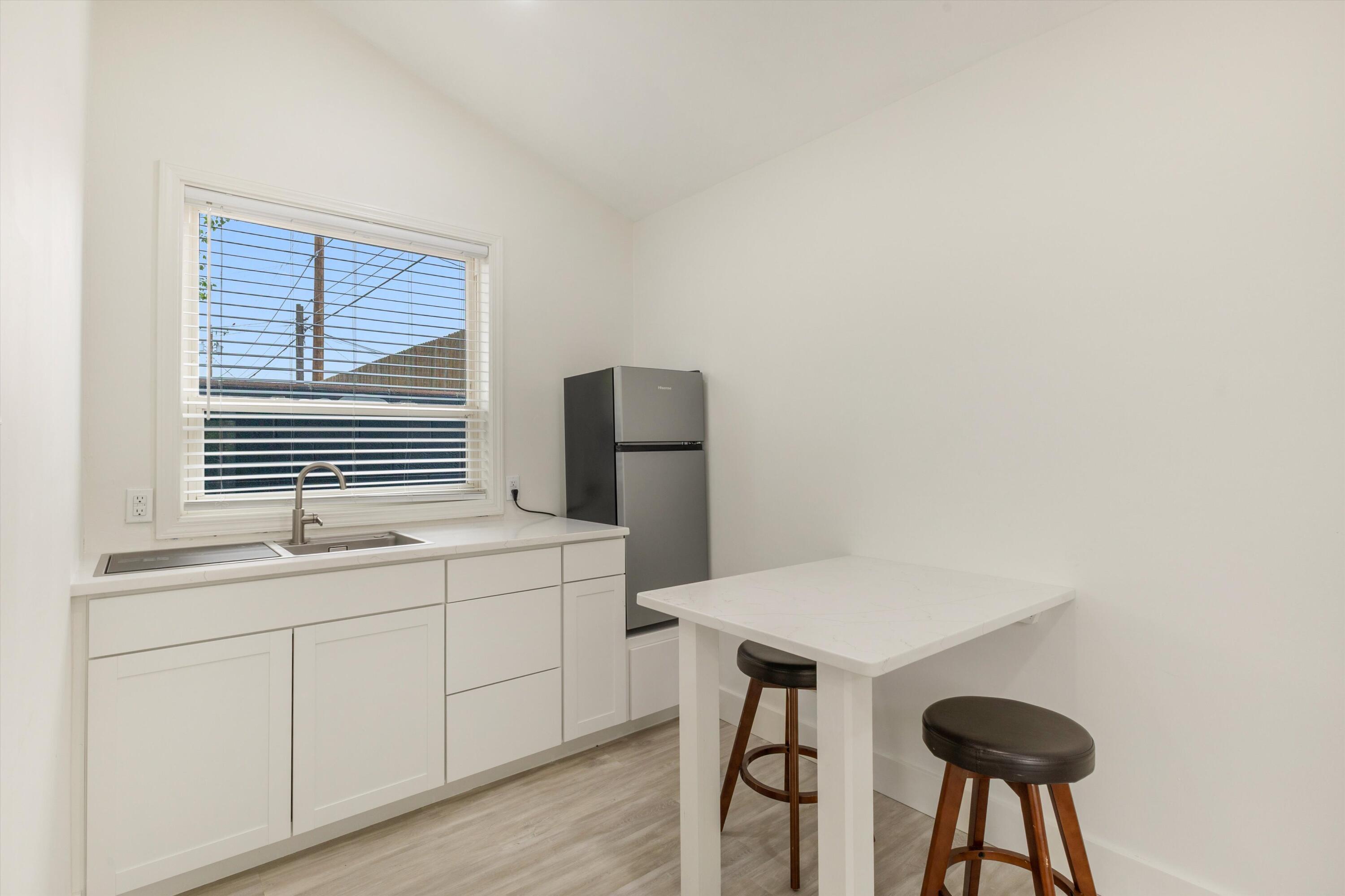 Photo 12 — 1513 Dartmouth Drive NE