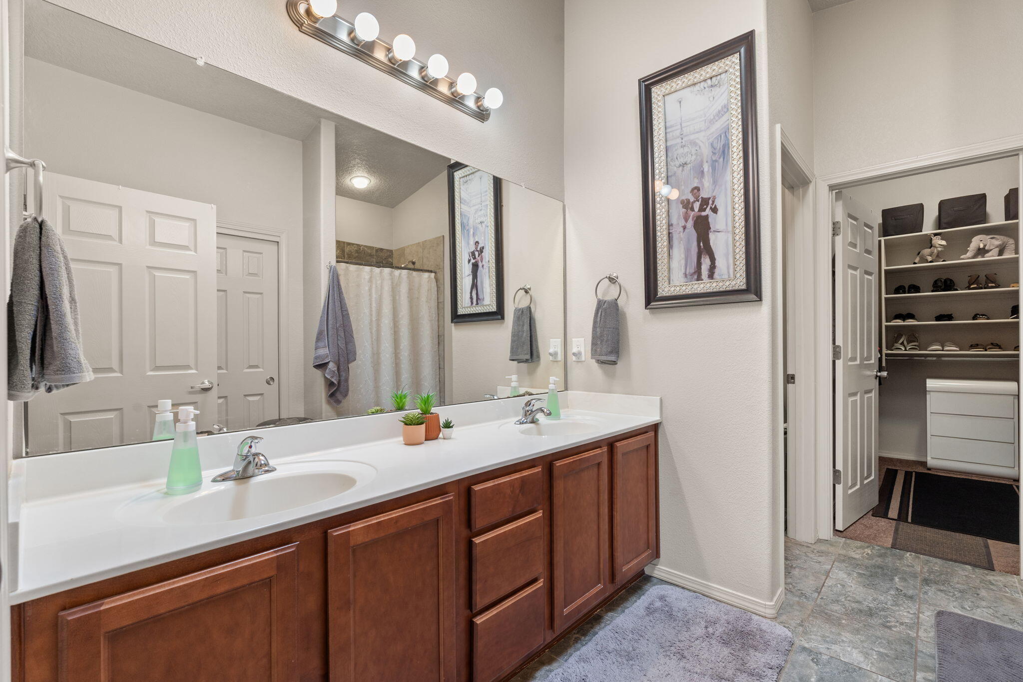Photo 20 — 7125 Napoleon Road NE
