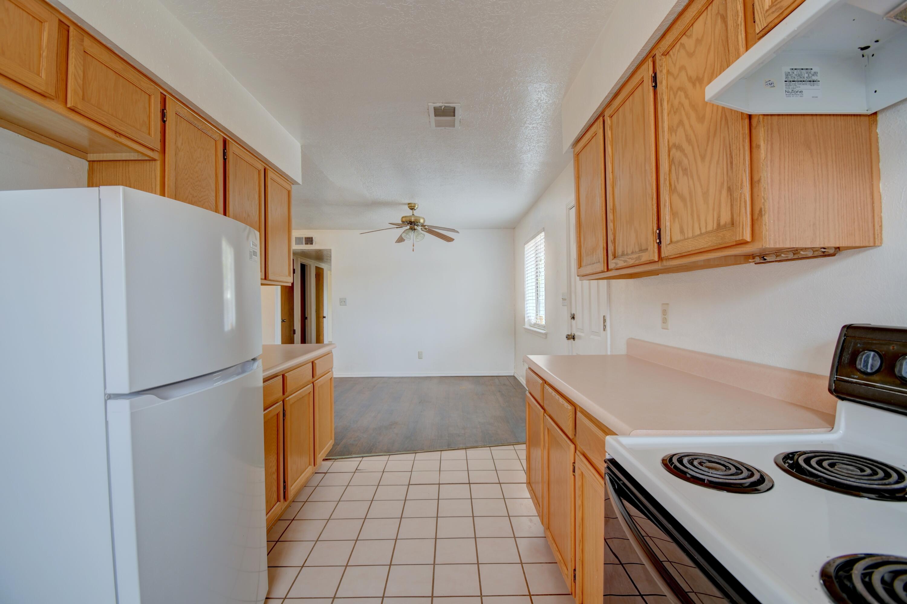 Photo 10 — 823 La Luz Drive
