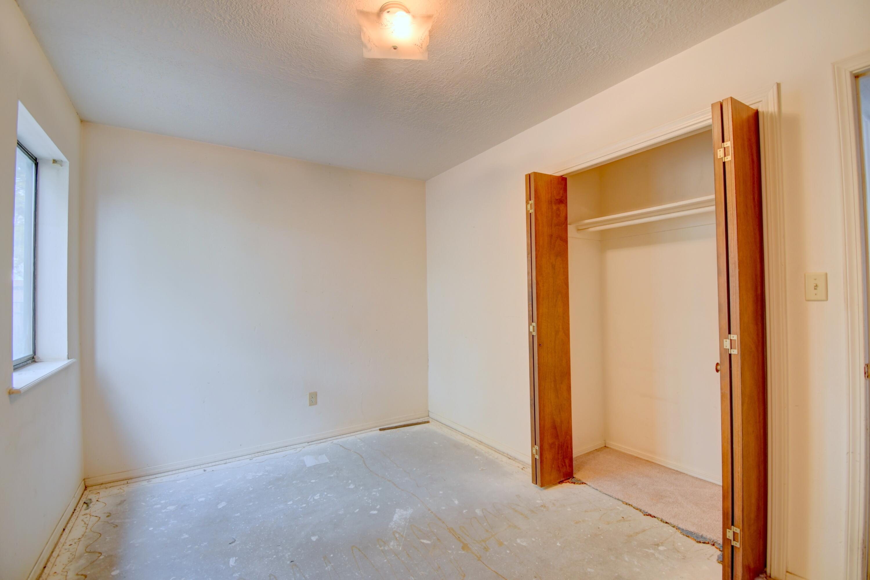 Photo 8 — 823 La Luz Drive