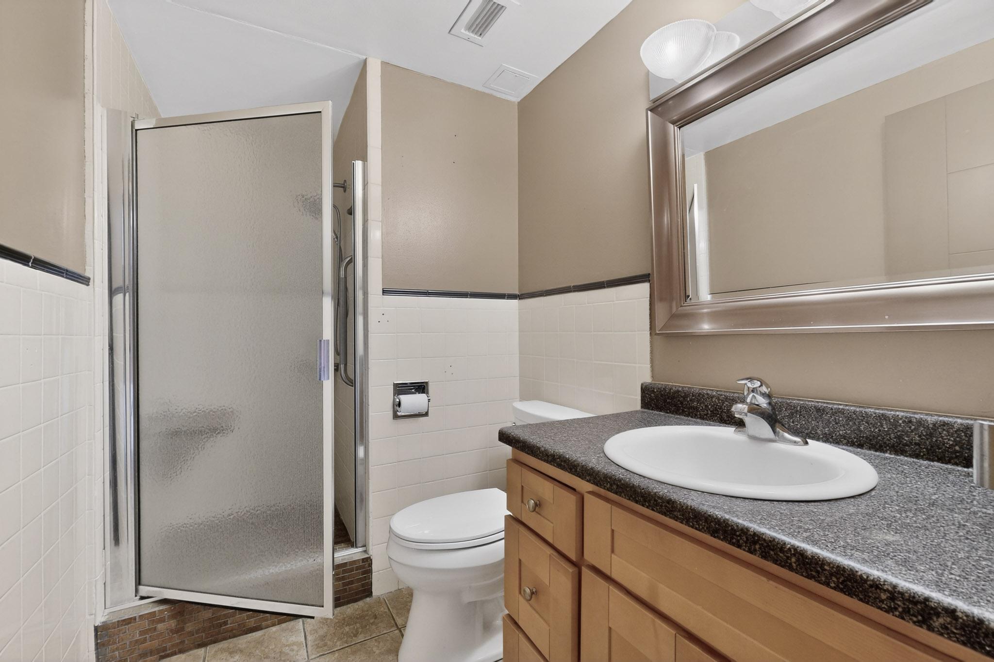Photo 17 — 1331 Park Avenue SW UNIT 202