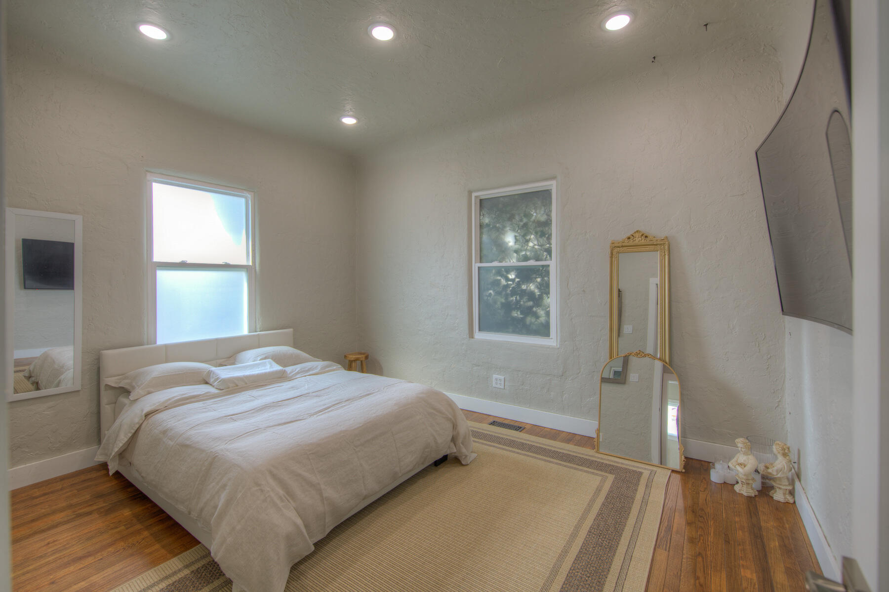 Photo 20 — 1105 Broadway Boulevard SE