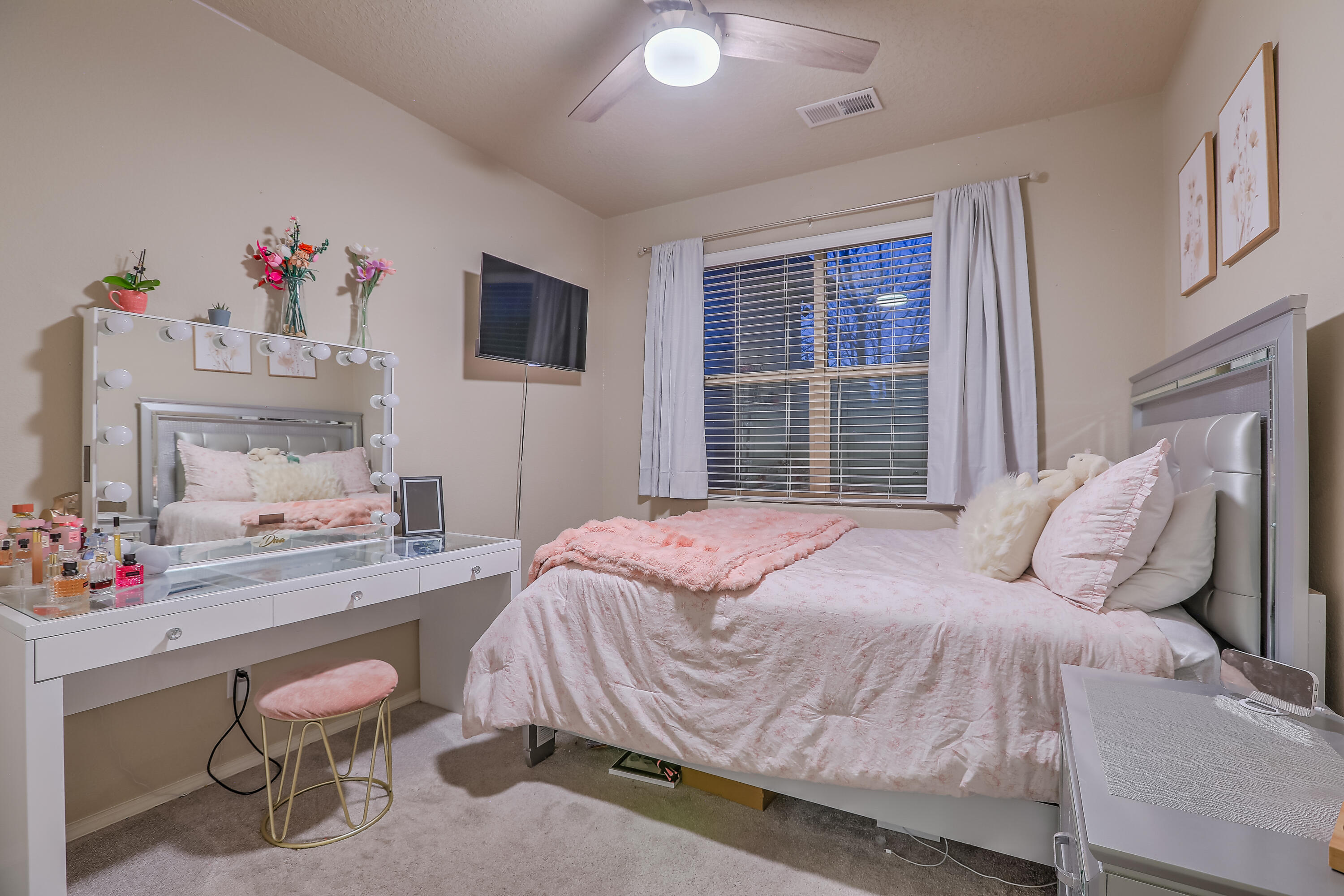 Photo 18 — 9312 Silver Mesa Street NW