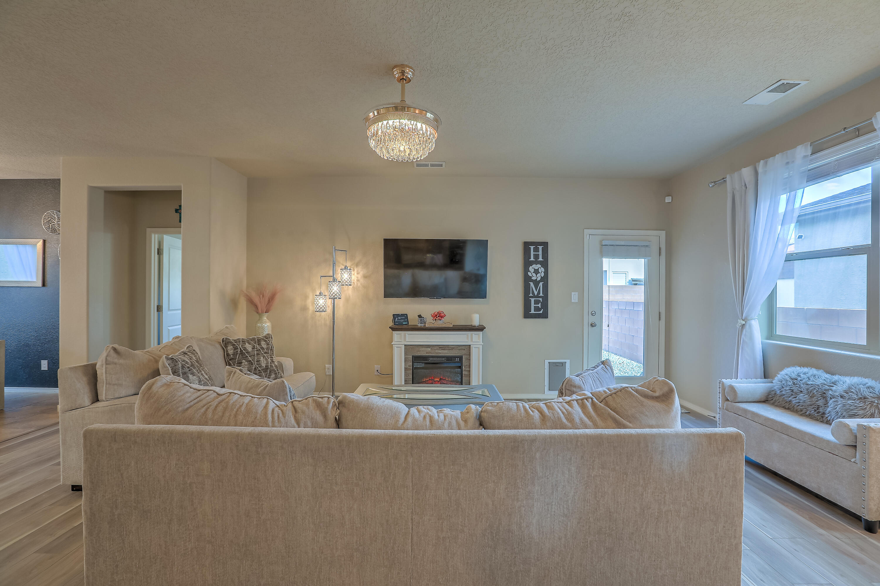 Photo 3 — 9312 Silver Mesa Street NW