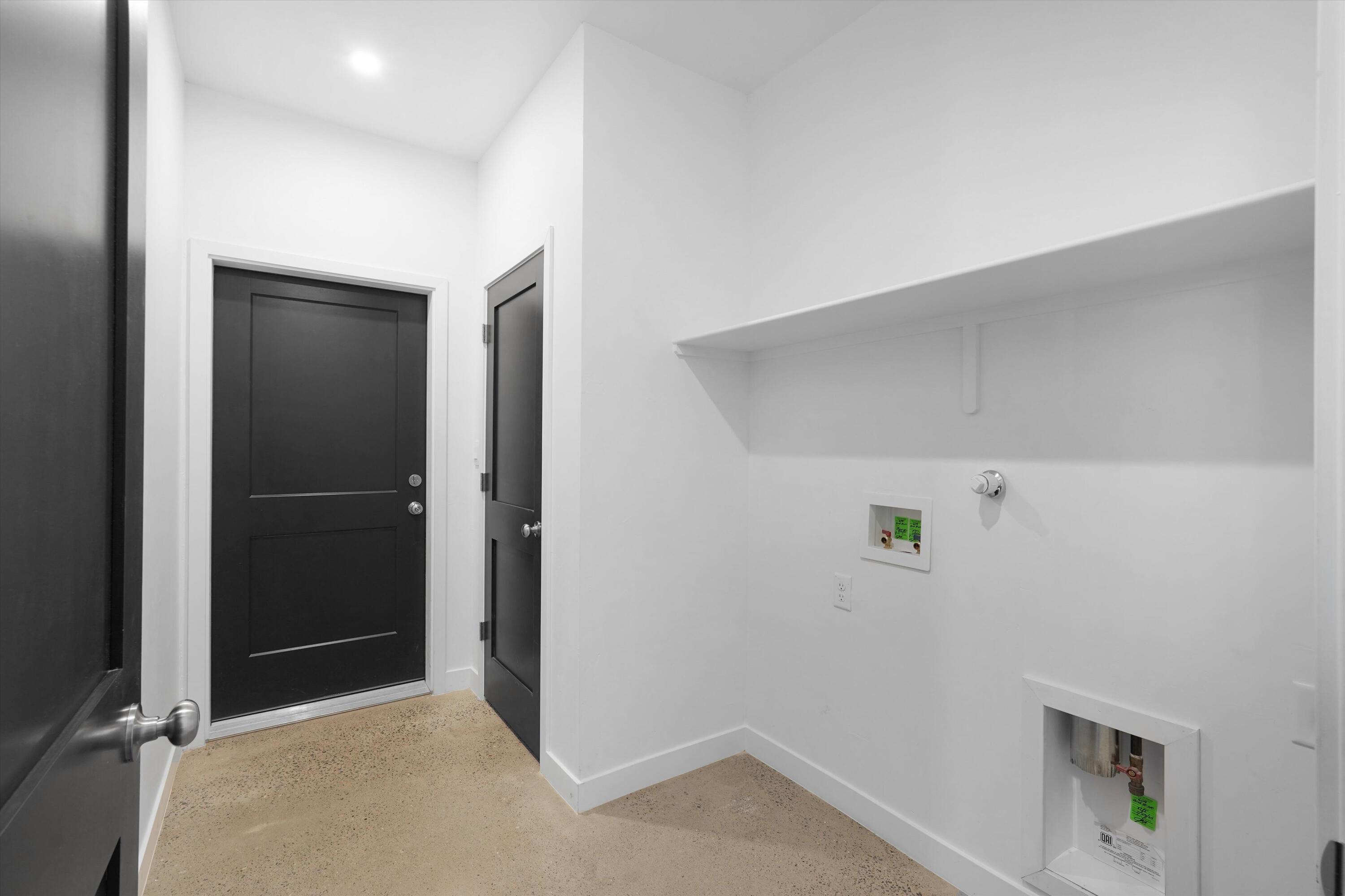 Photo 8 — 609 2nd Street NE