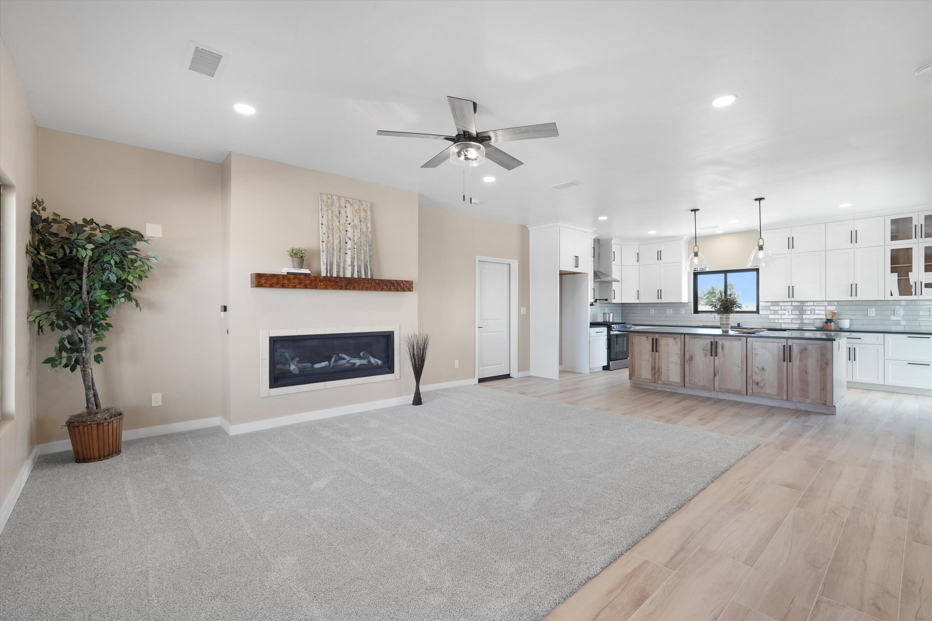 Photo 17 — 609 2nd Street NE