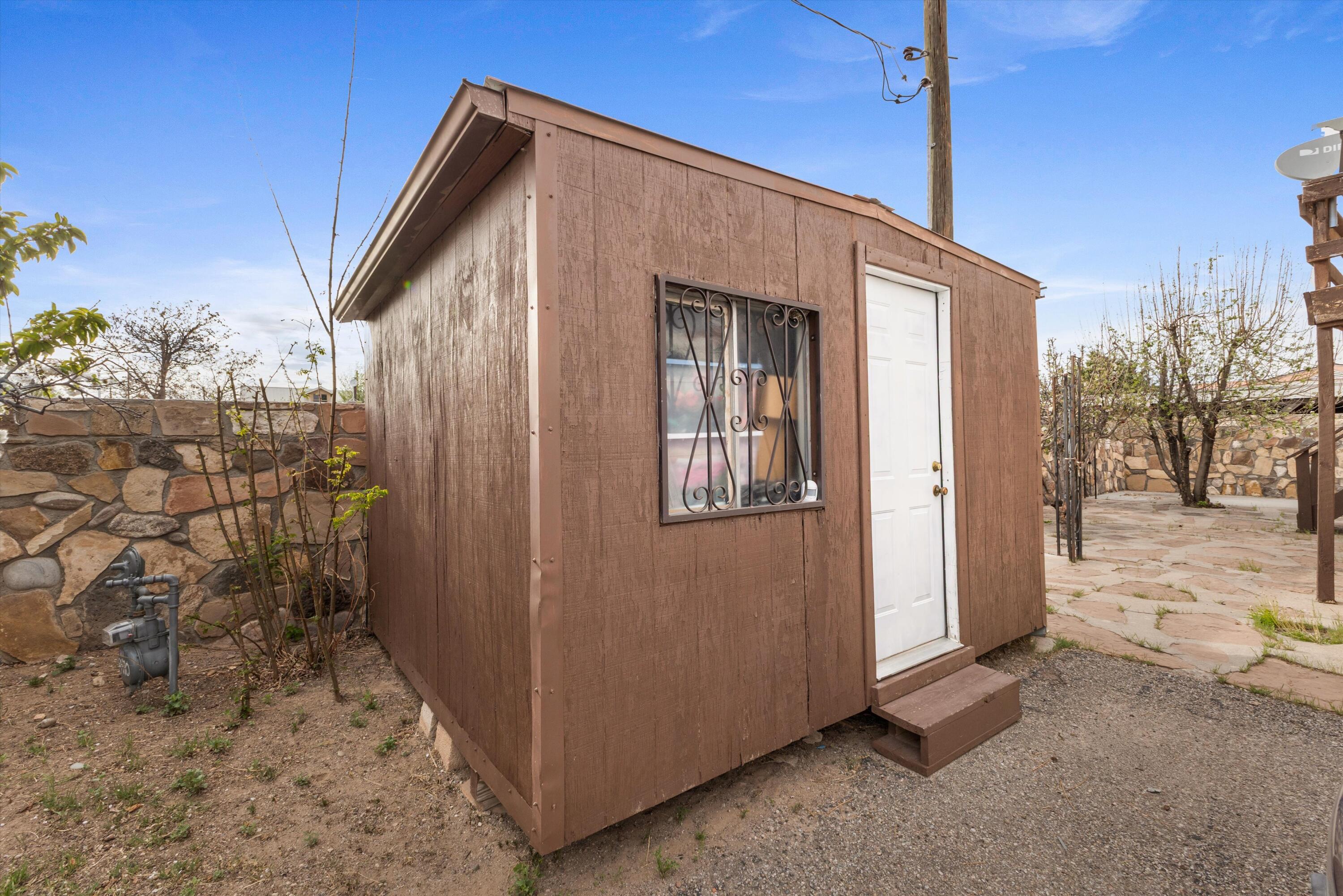 Photo 11 — 116 N Coronado Avenue