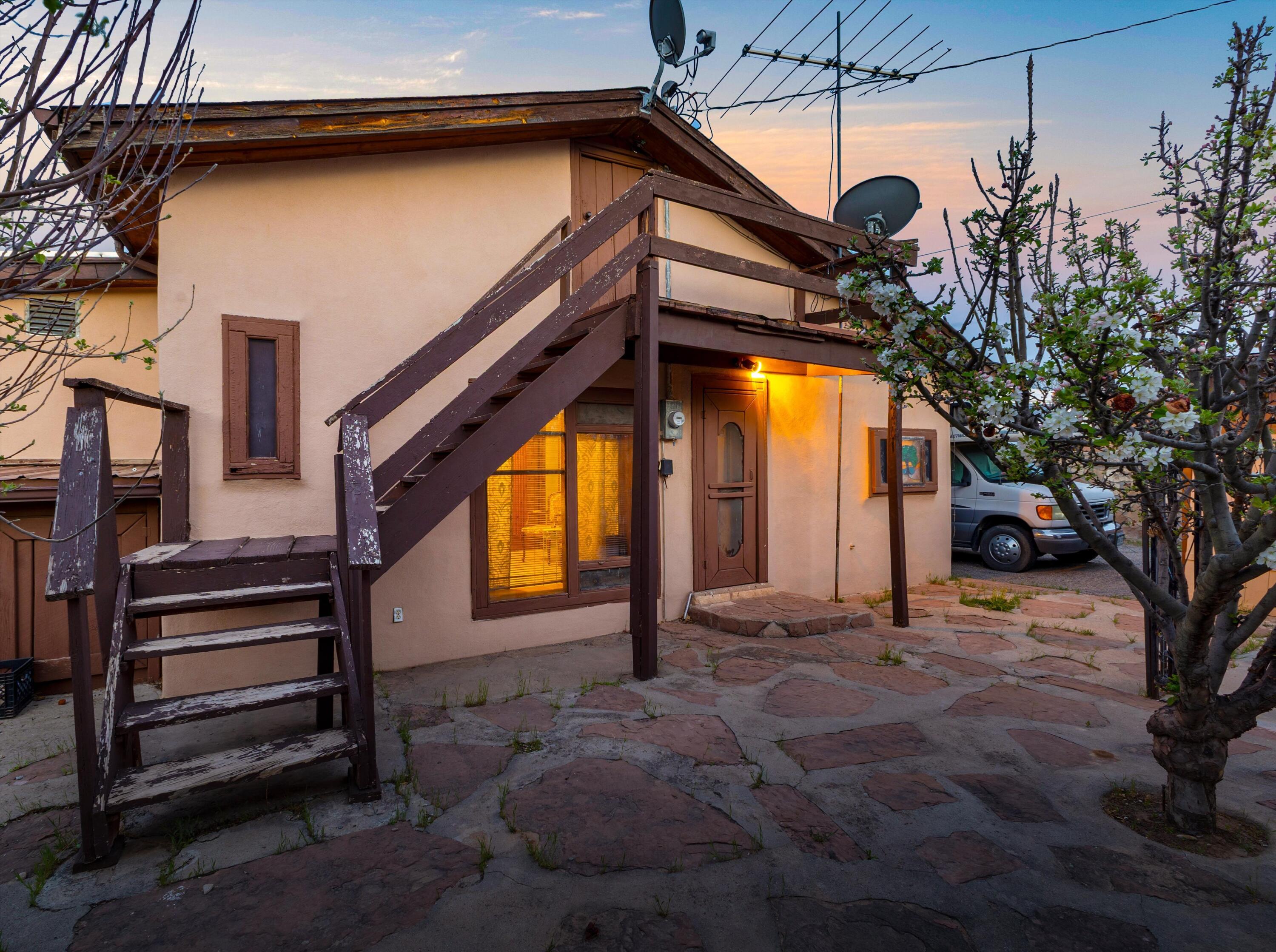 Photo 6 — 116 N Coronado Avenue