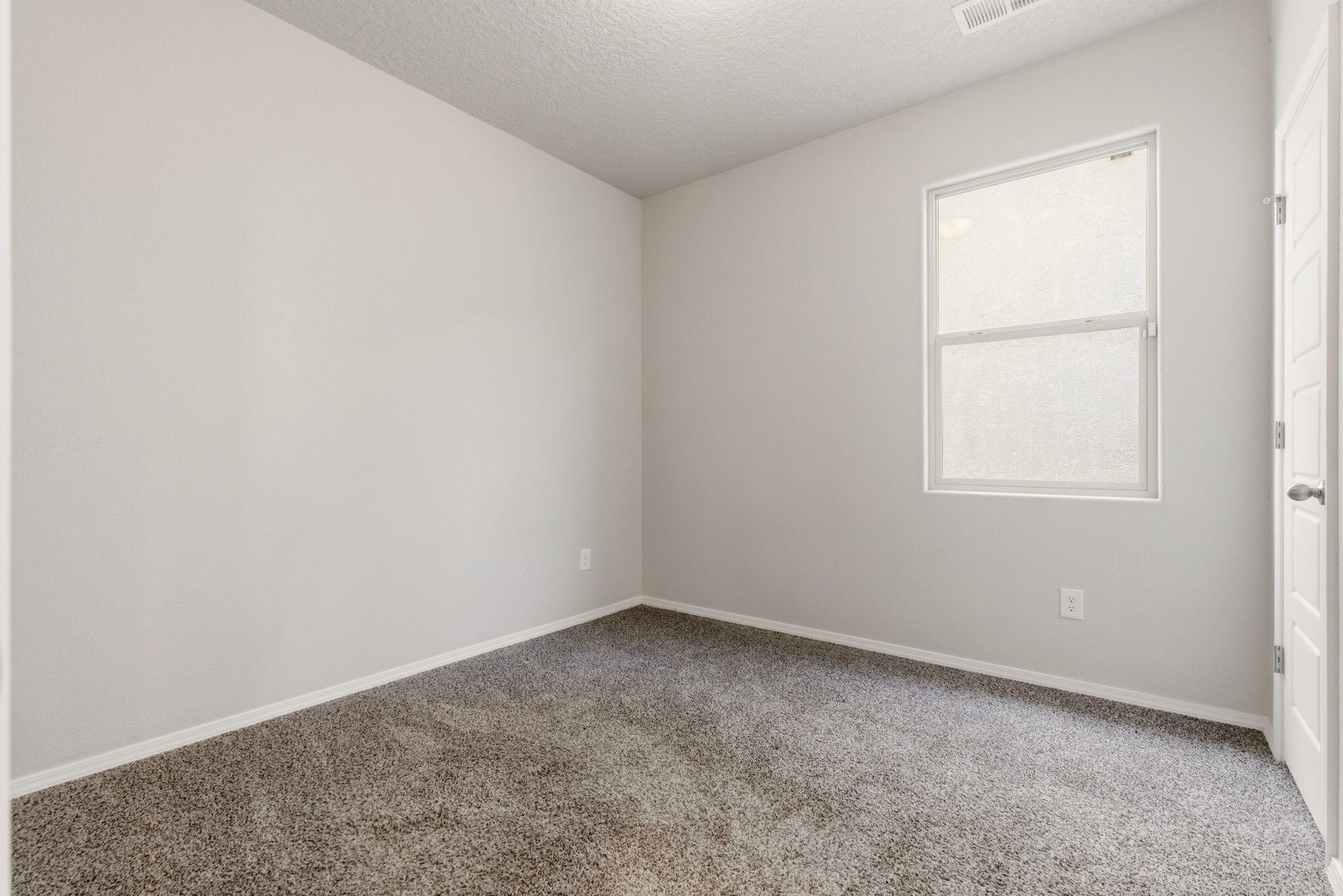 Photo 5 — 10671 Savoya Lane SW