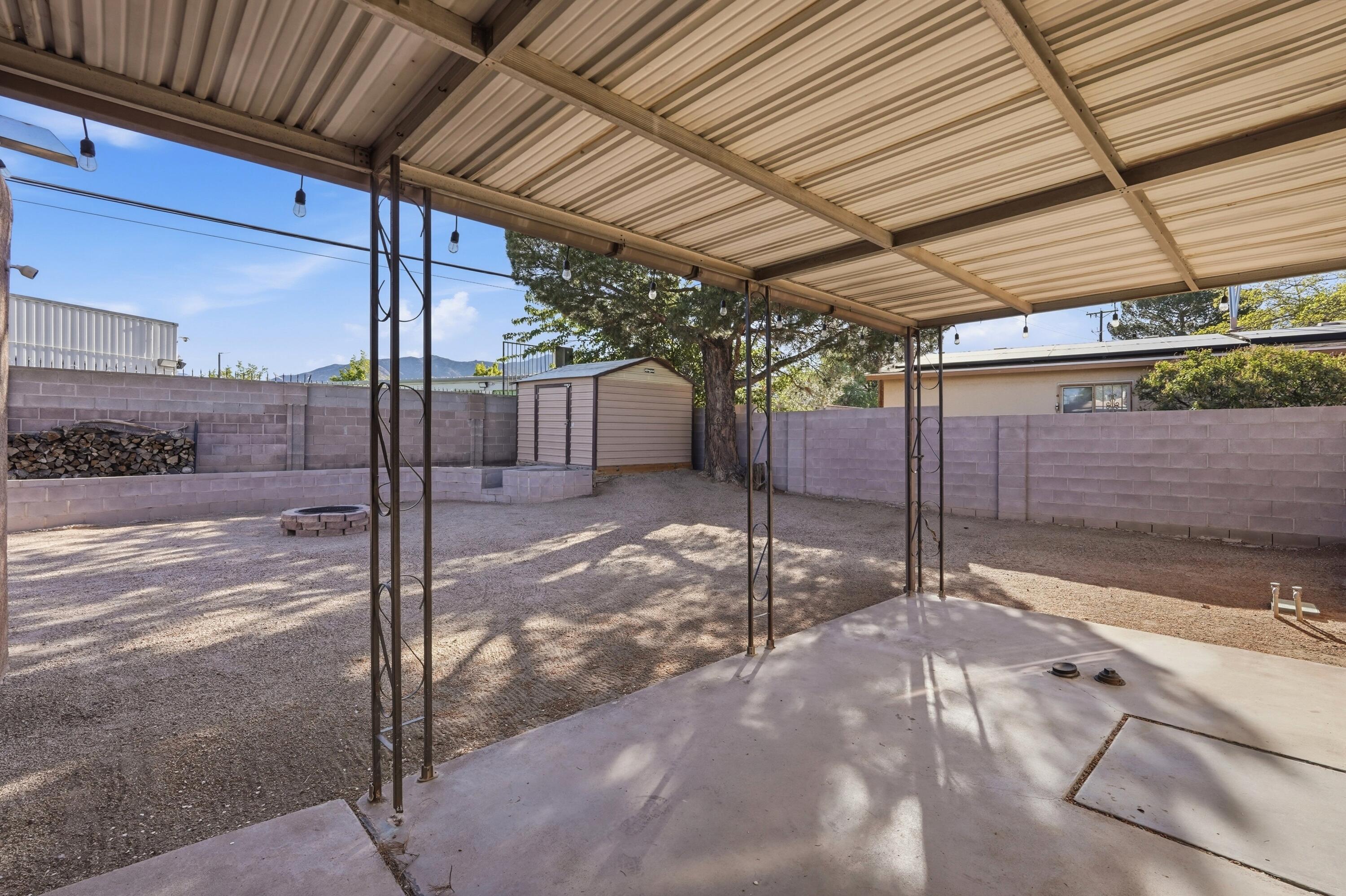 Photo 2 — 11813 San Jacinto Avenue NE