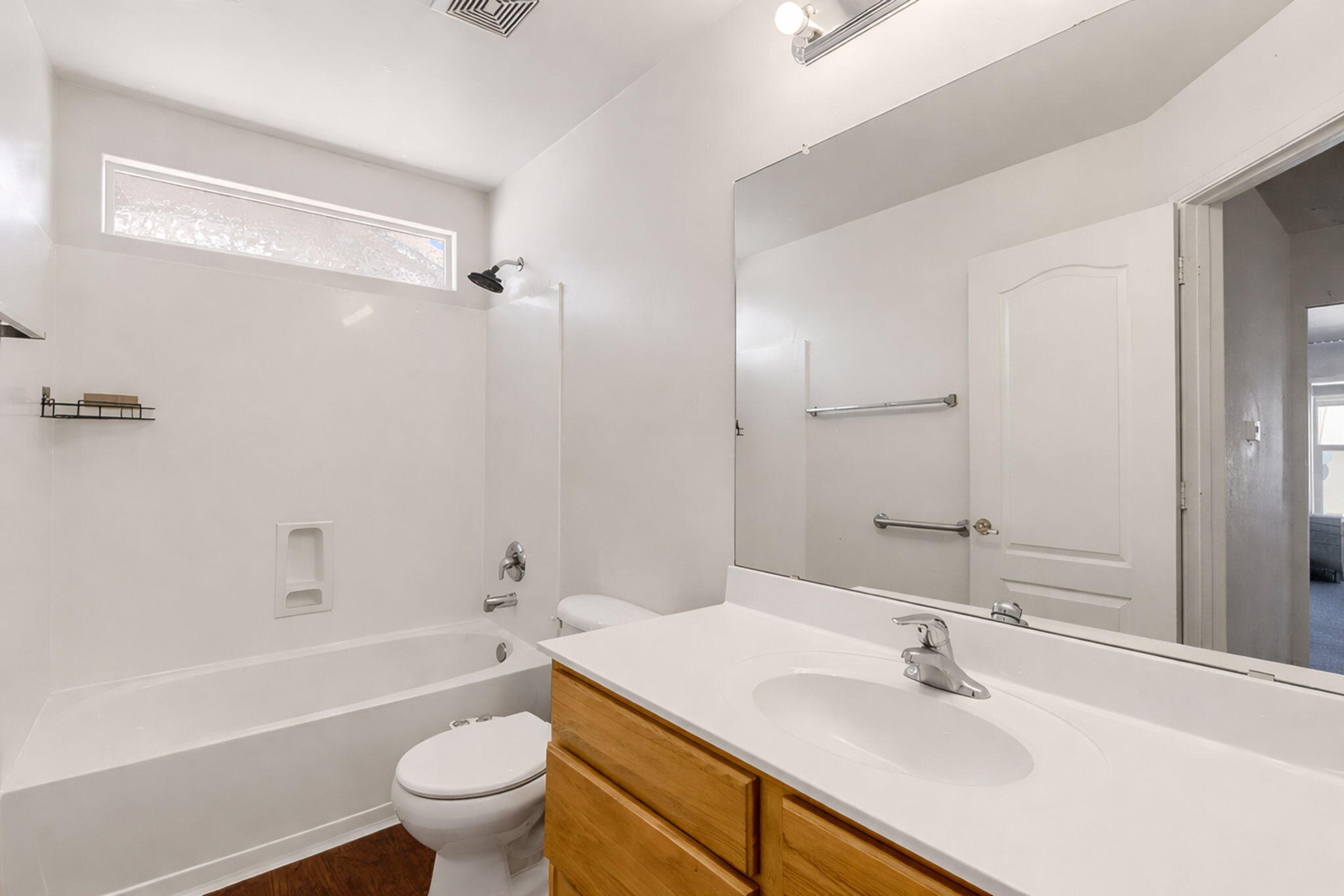Photo 8 — 1021 Toscana Drive SE