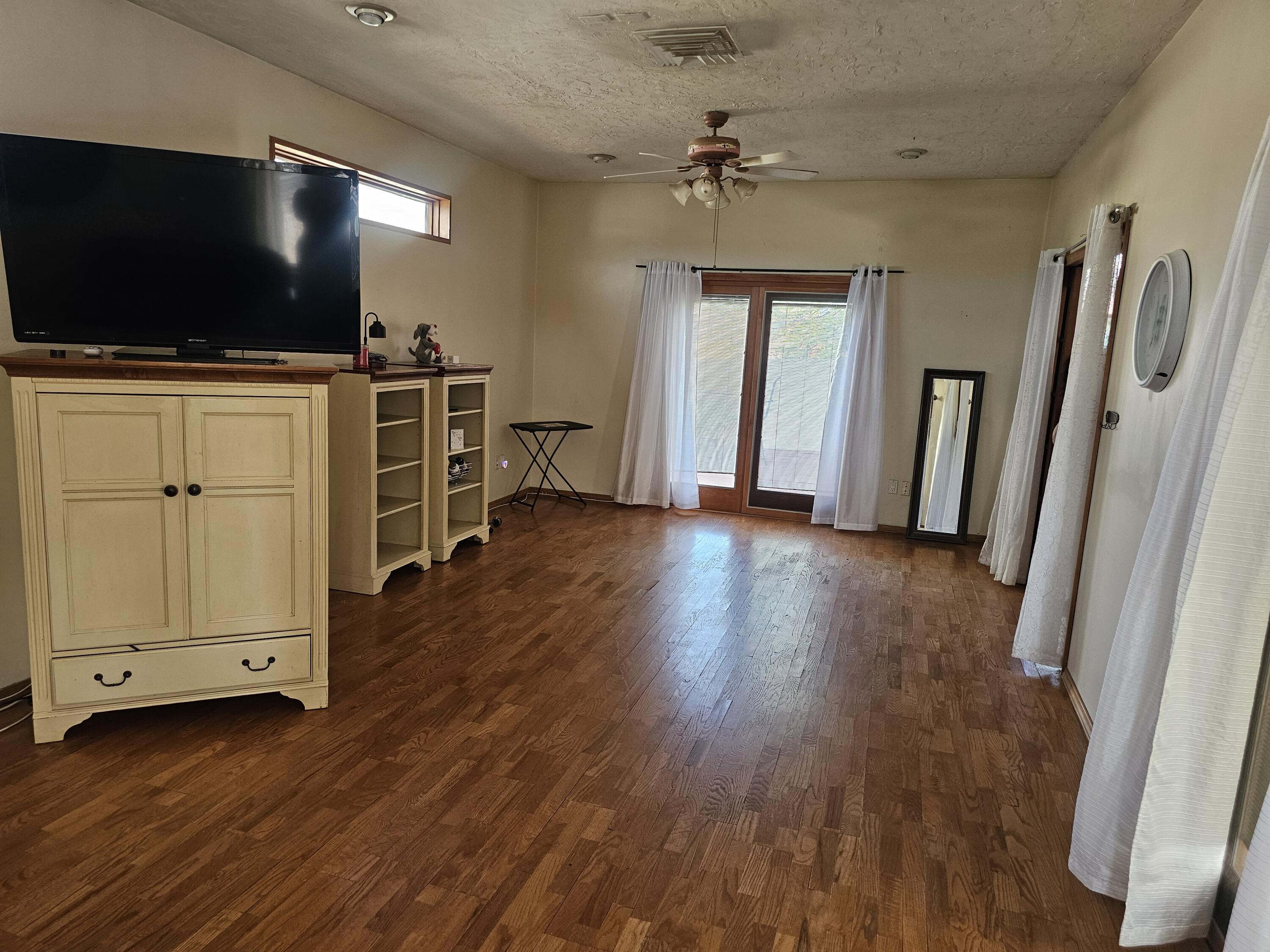 Photo 19 — 6329 Mesquite Drive NW