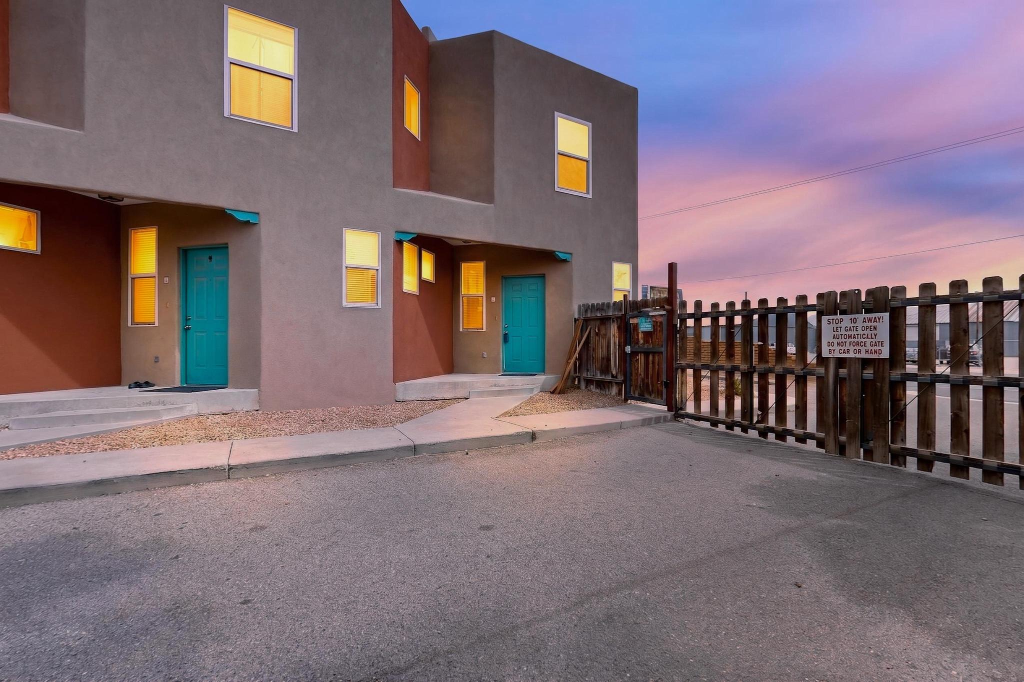 615 Menaul Boulevard NW UNIT J