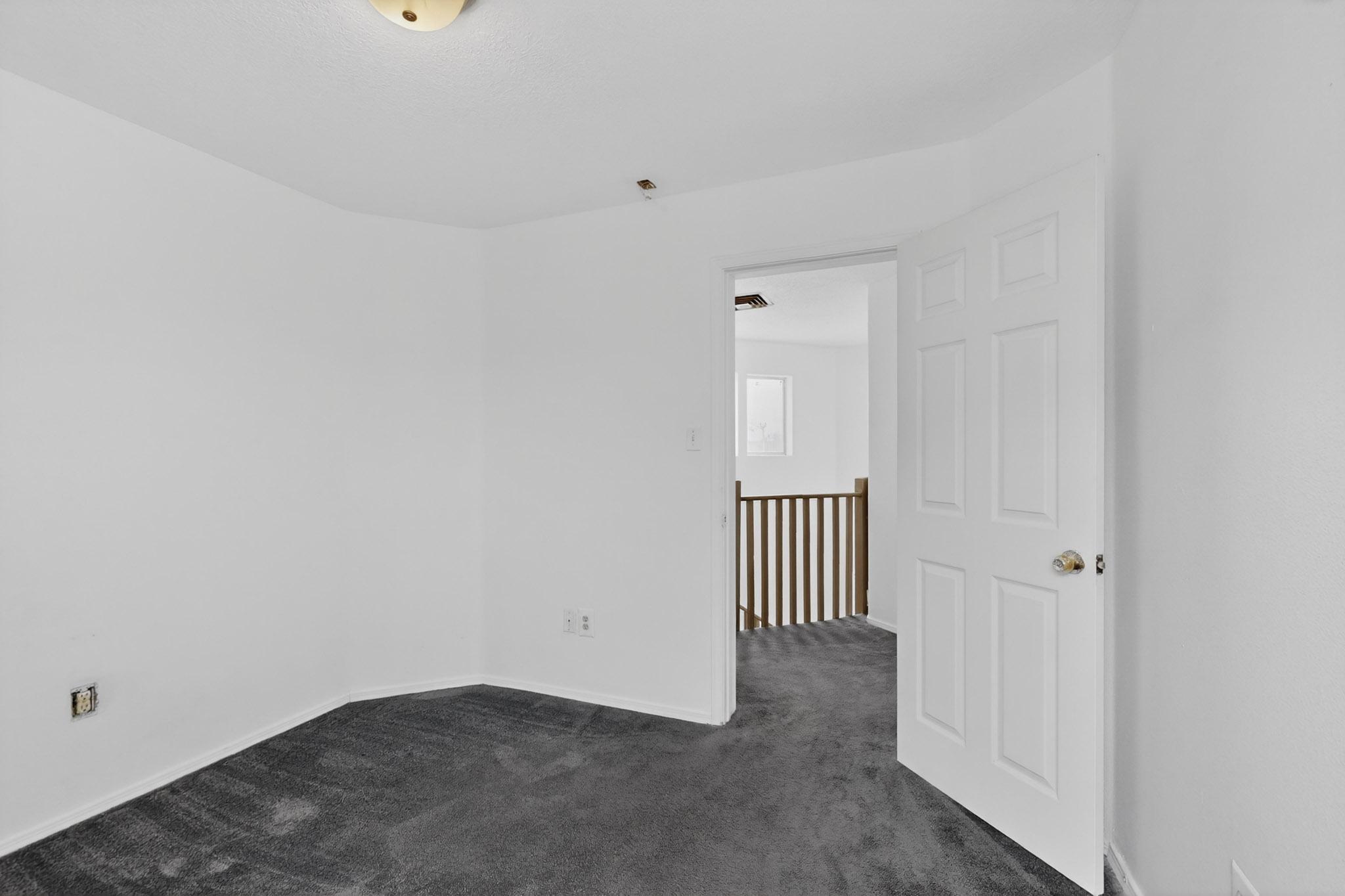 Photo 6 — 615 Menaul Boulevard NW UNIT J