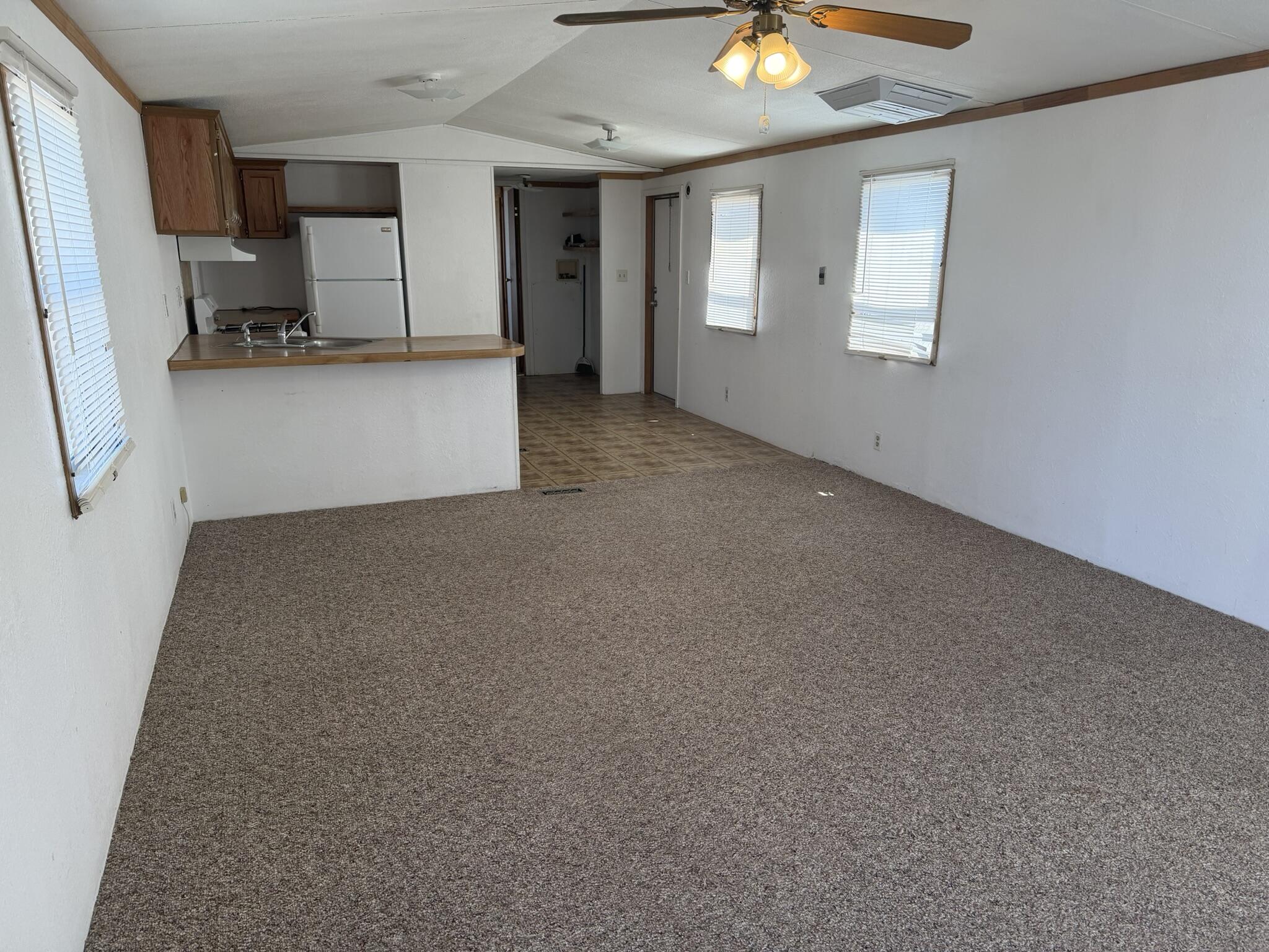 Photo 17 — 304 Walker Street