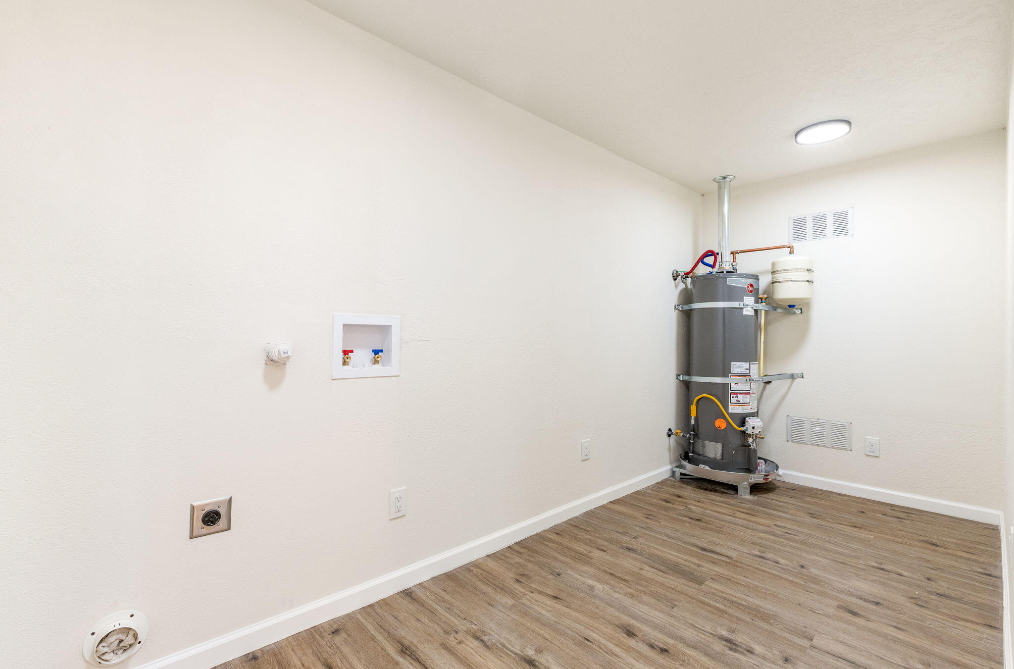 Photo 9 — 1605 7th Street NW