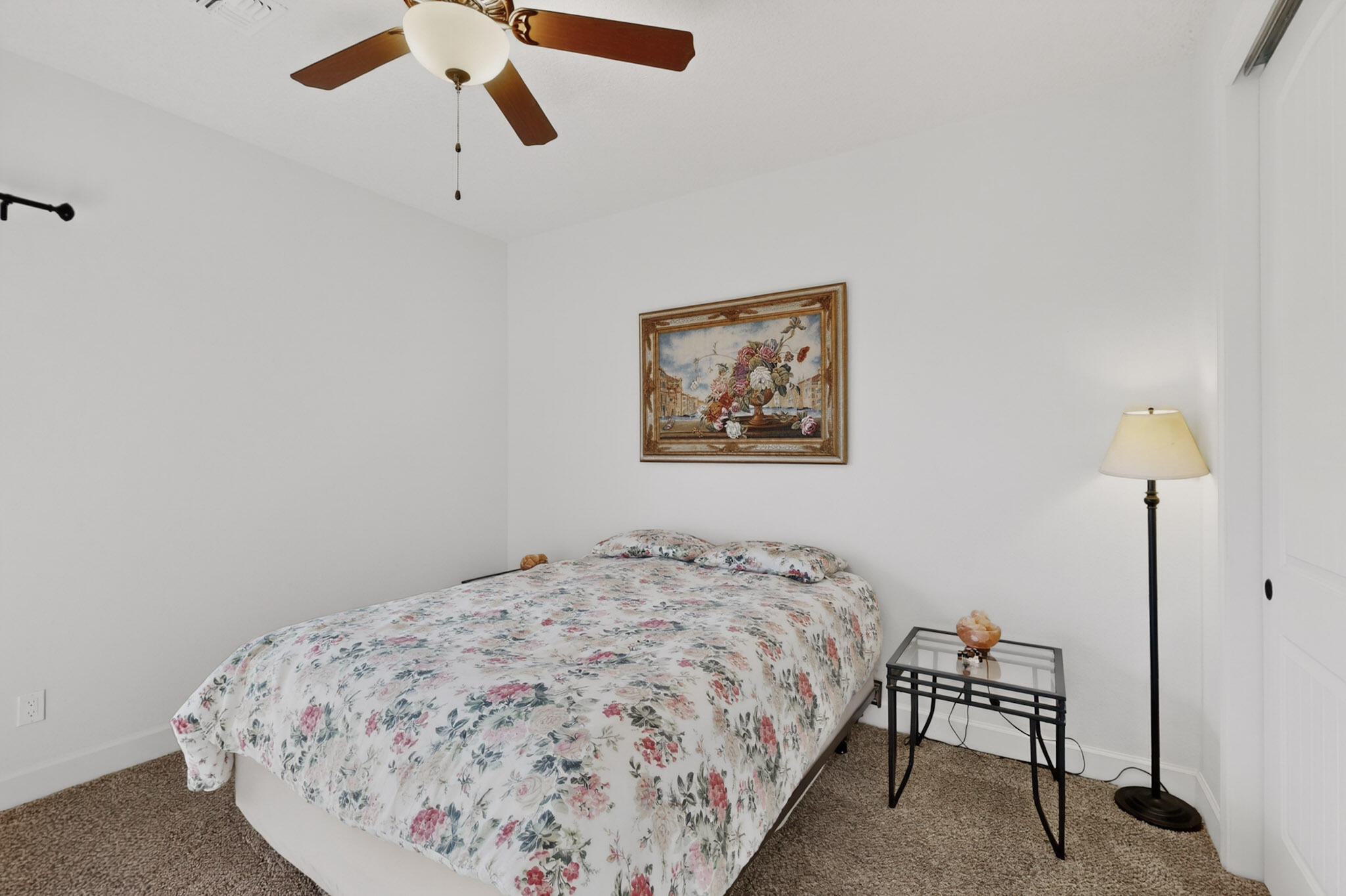 Photo 10 — 7417 Kodiak Road NE