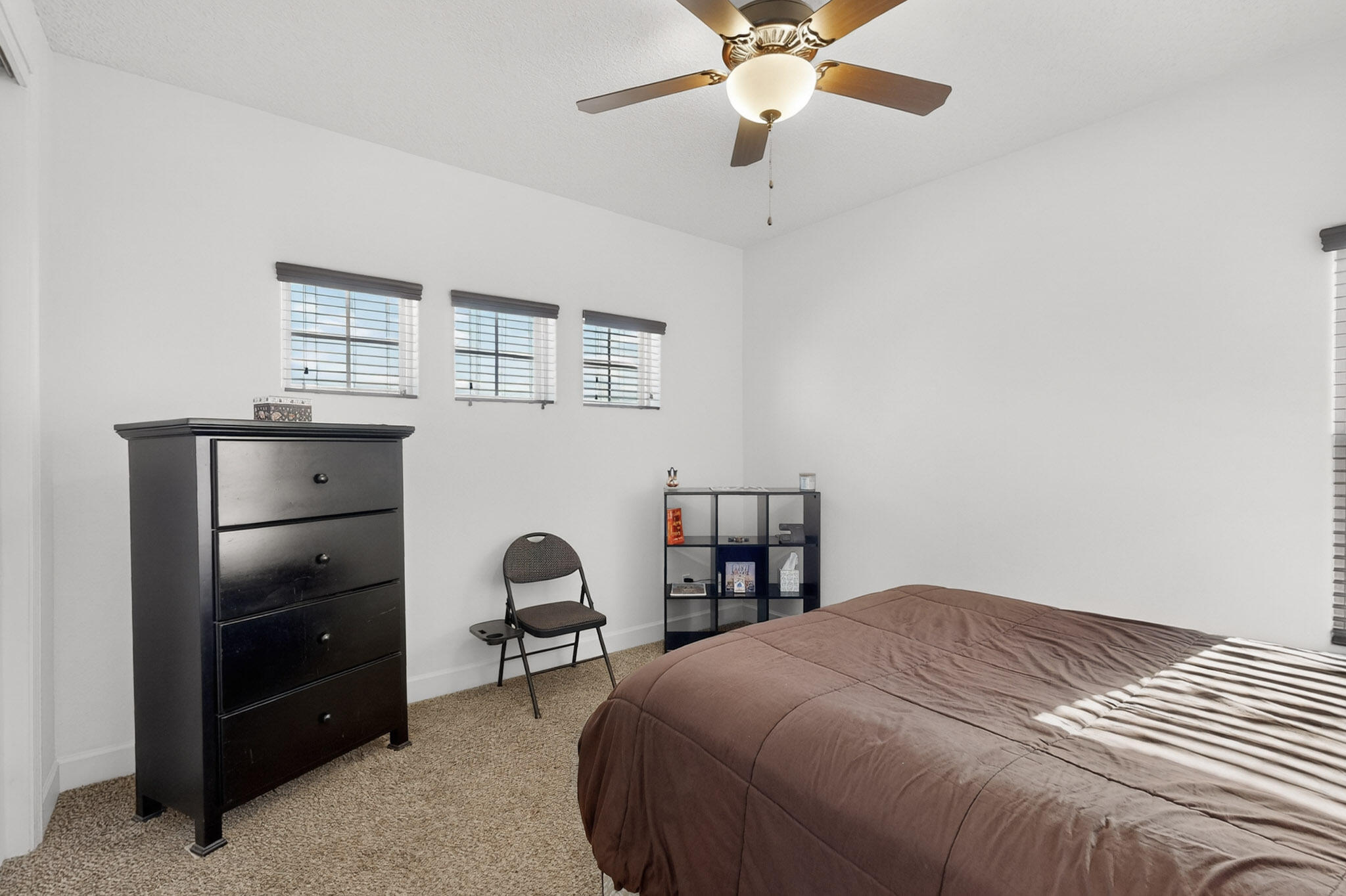Photo 9 — 7417 Kodiak Road NE