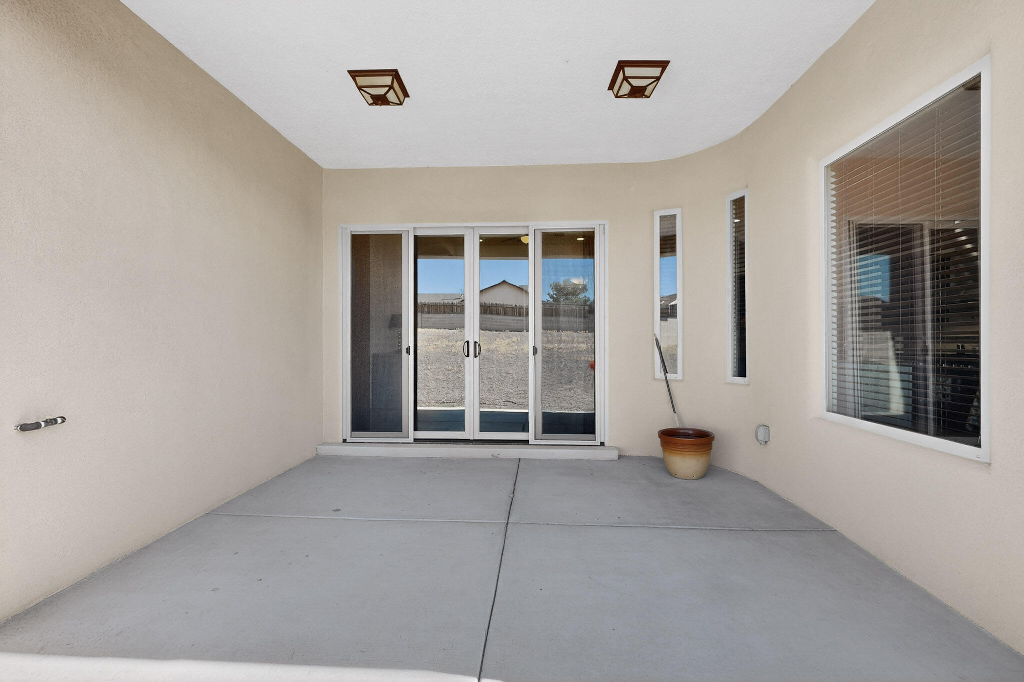 Photo 4 — 7417 Kodiak Road NE