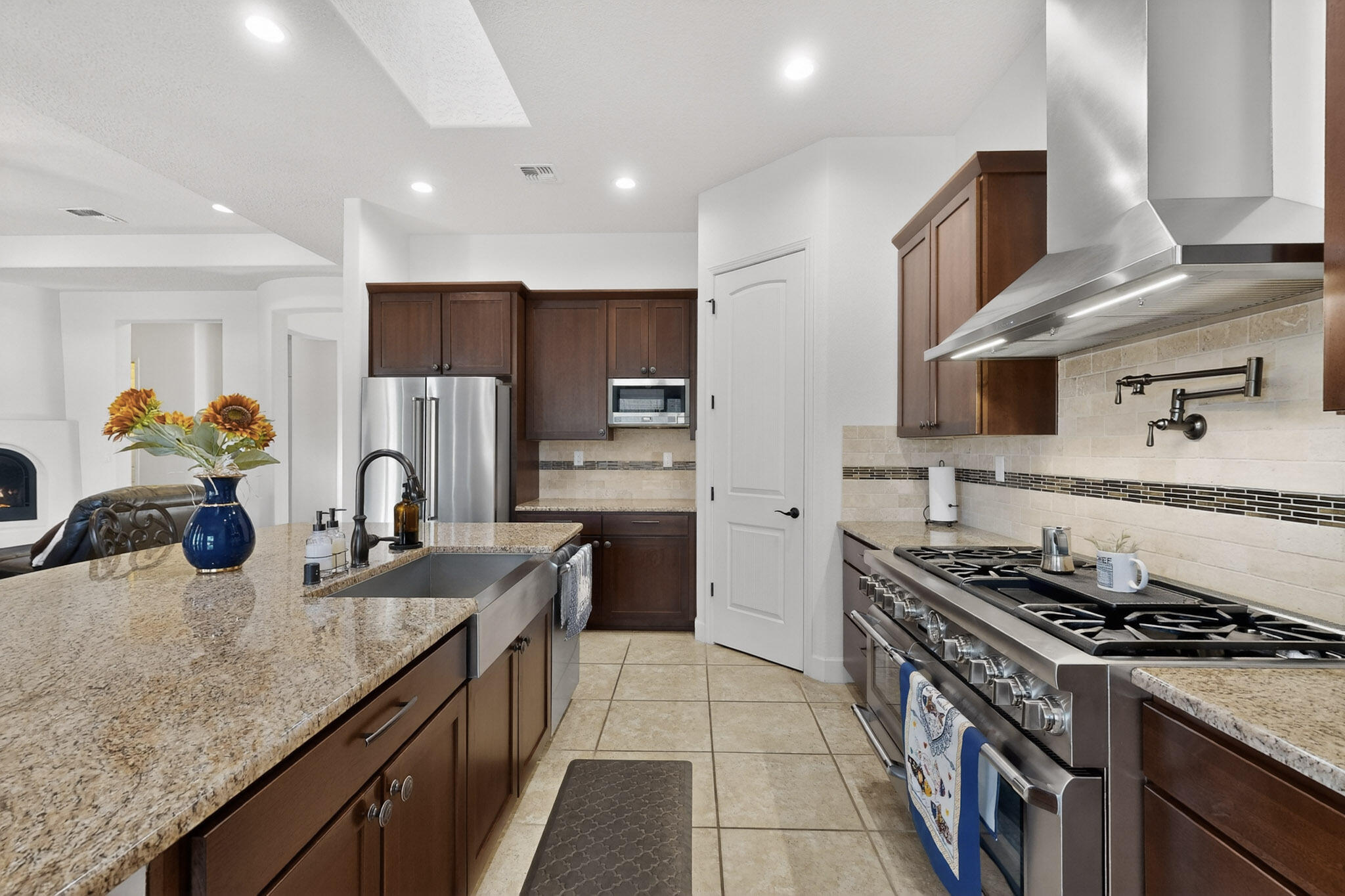 Photo 18 — 7417 Kodiak Road NE
