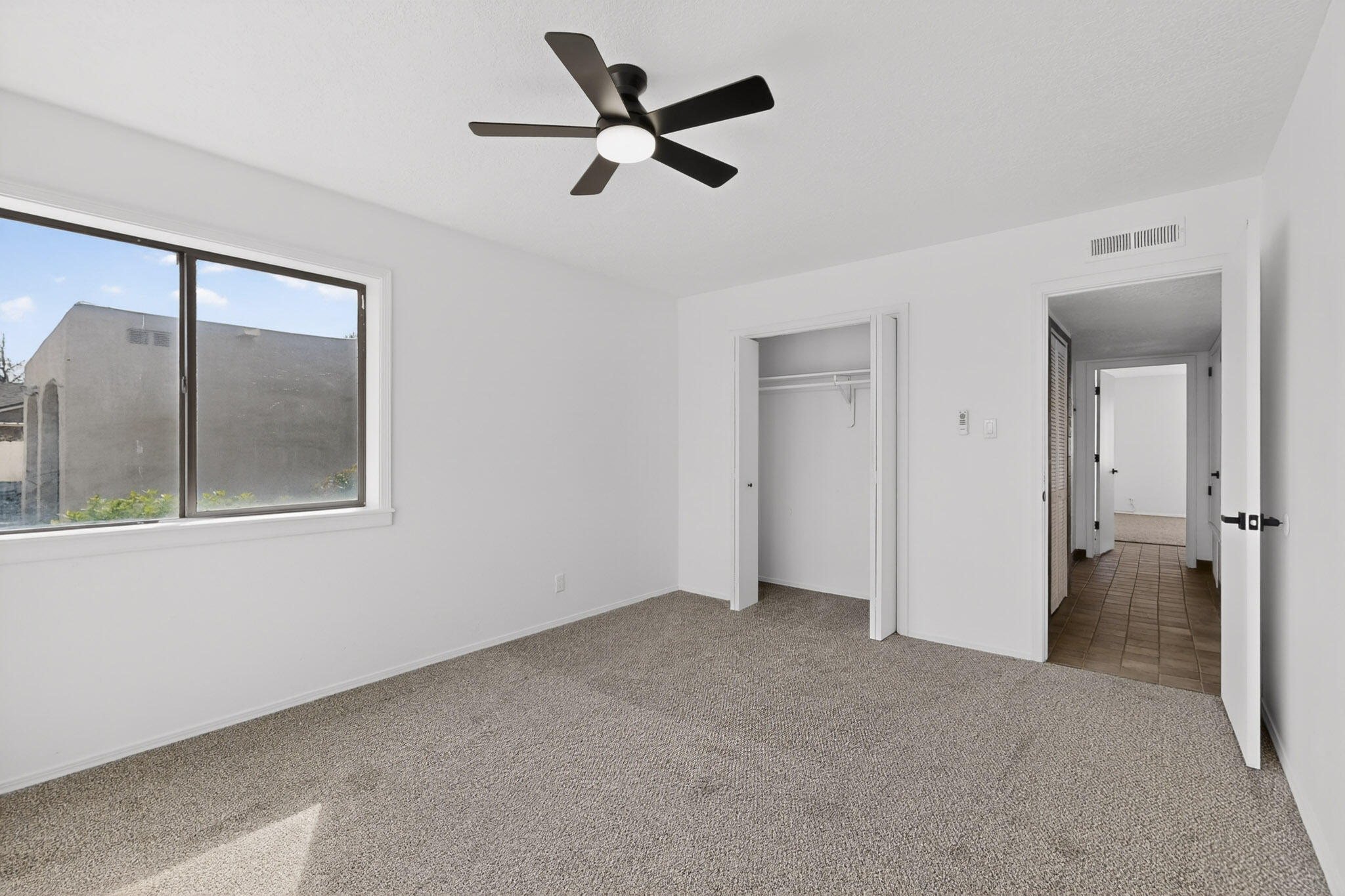 Photo 12 — 1401 35th Circle SE