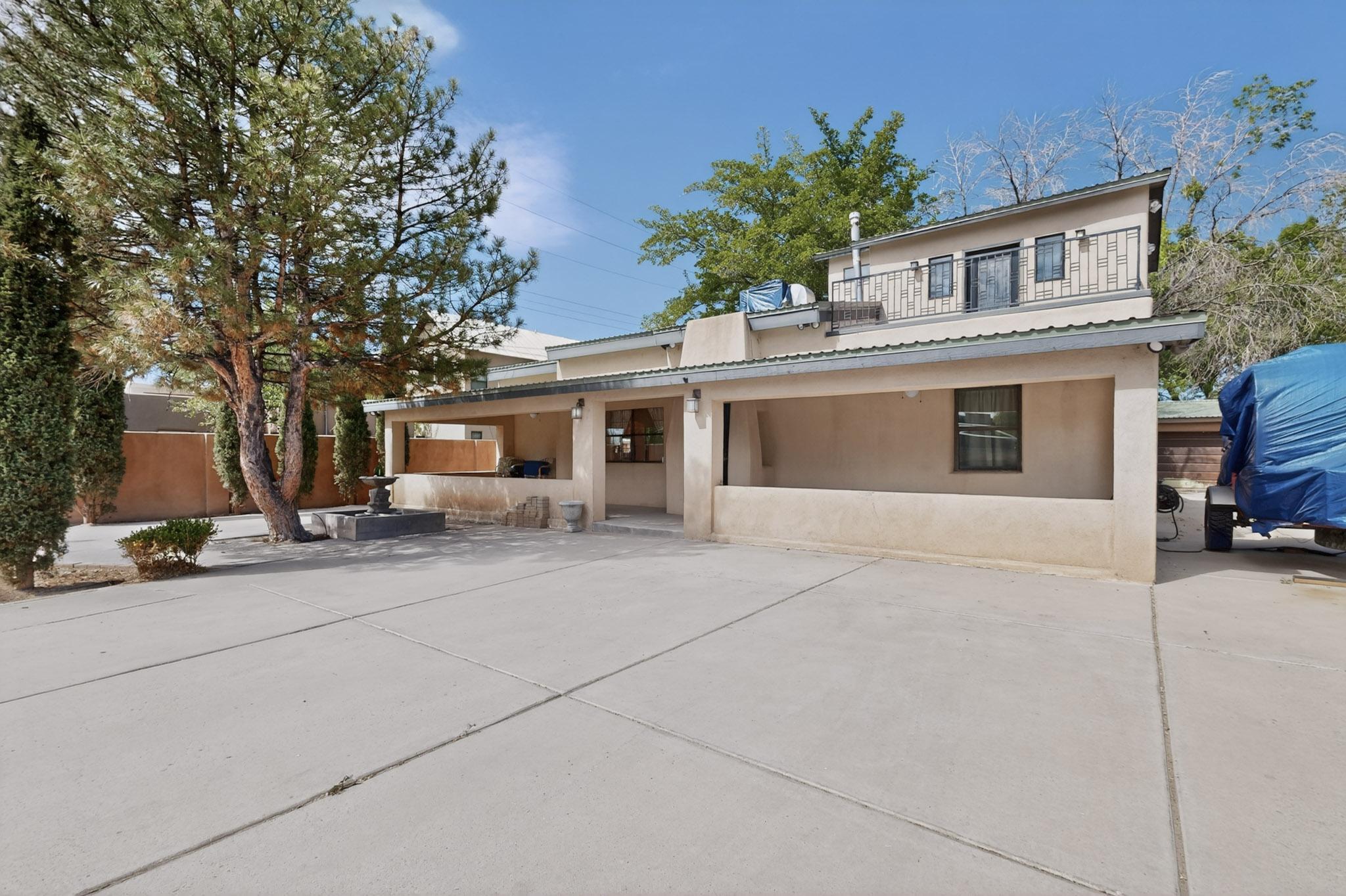 2115 Hollywood Avenue NW, Albuquerque, NM 87104