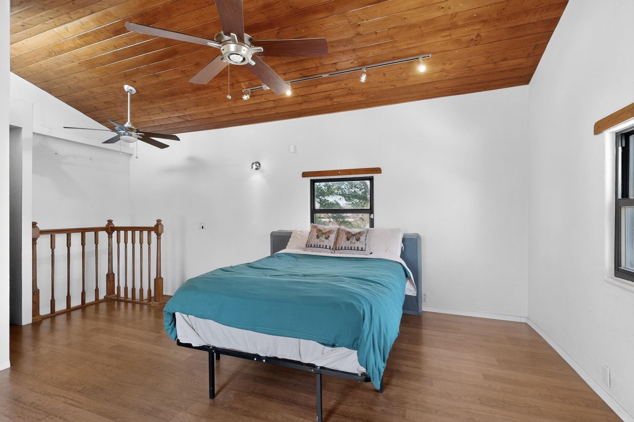 Photo 3 — 2115 Hollywood Avenue NW