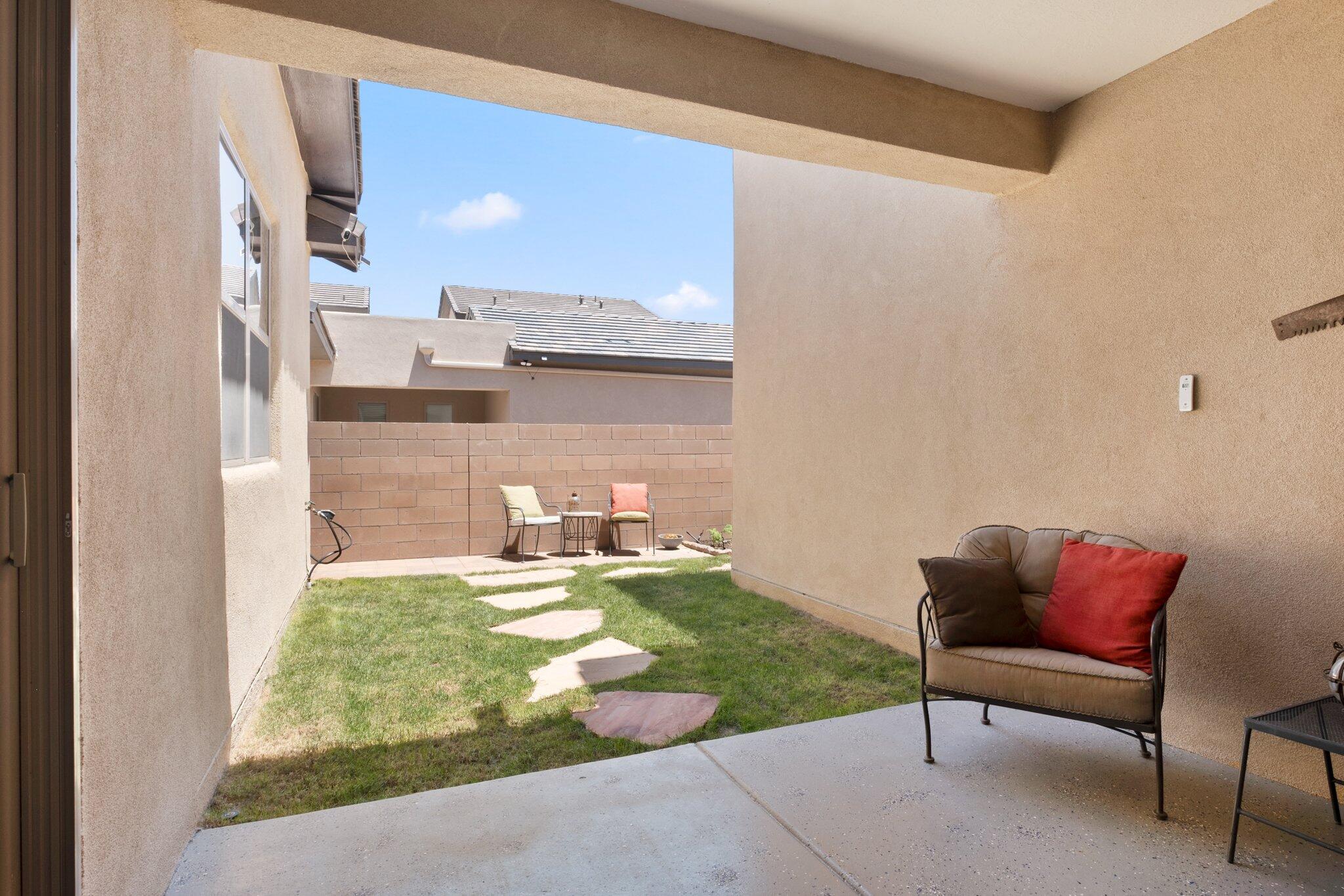 Photo 13 — 6028 NAUMAN Drive SE