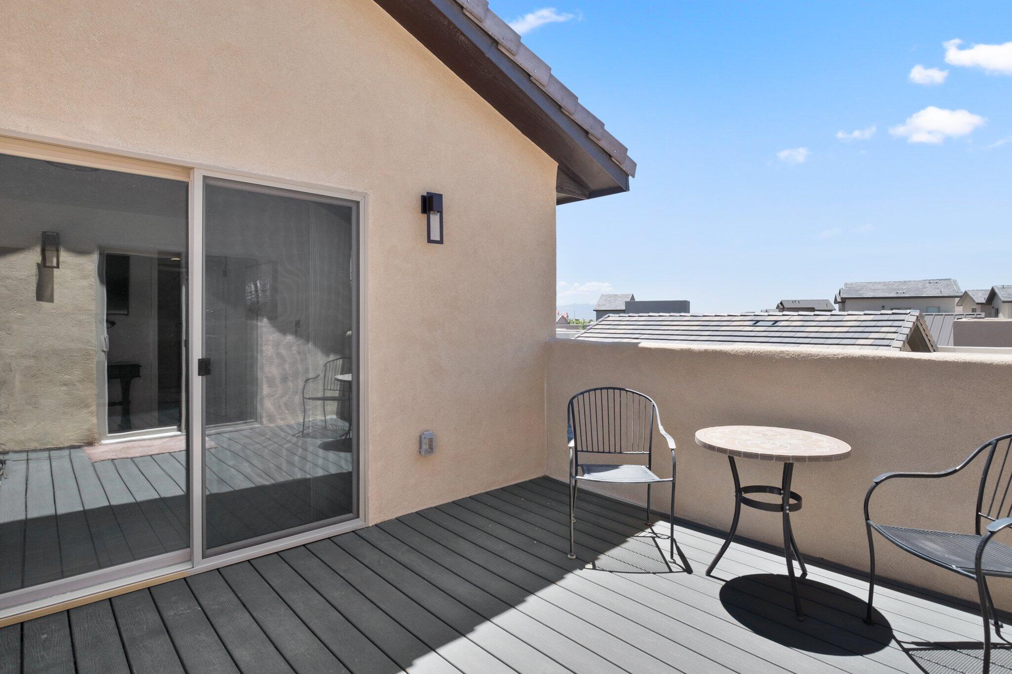 Photo 10 — 6028 NAUMAN Drive SE