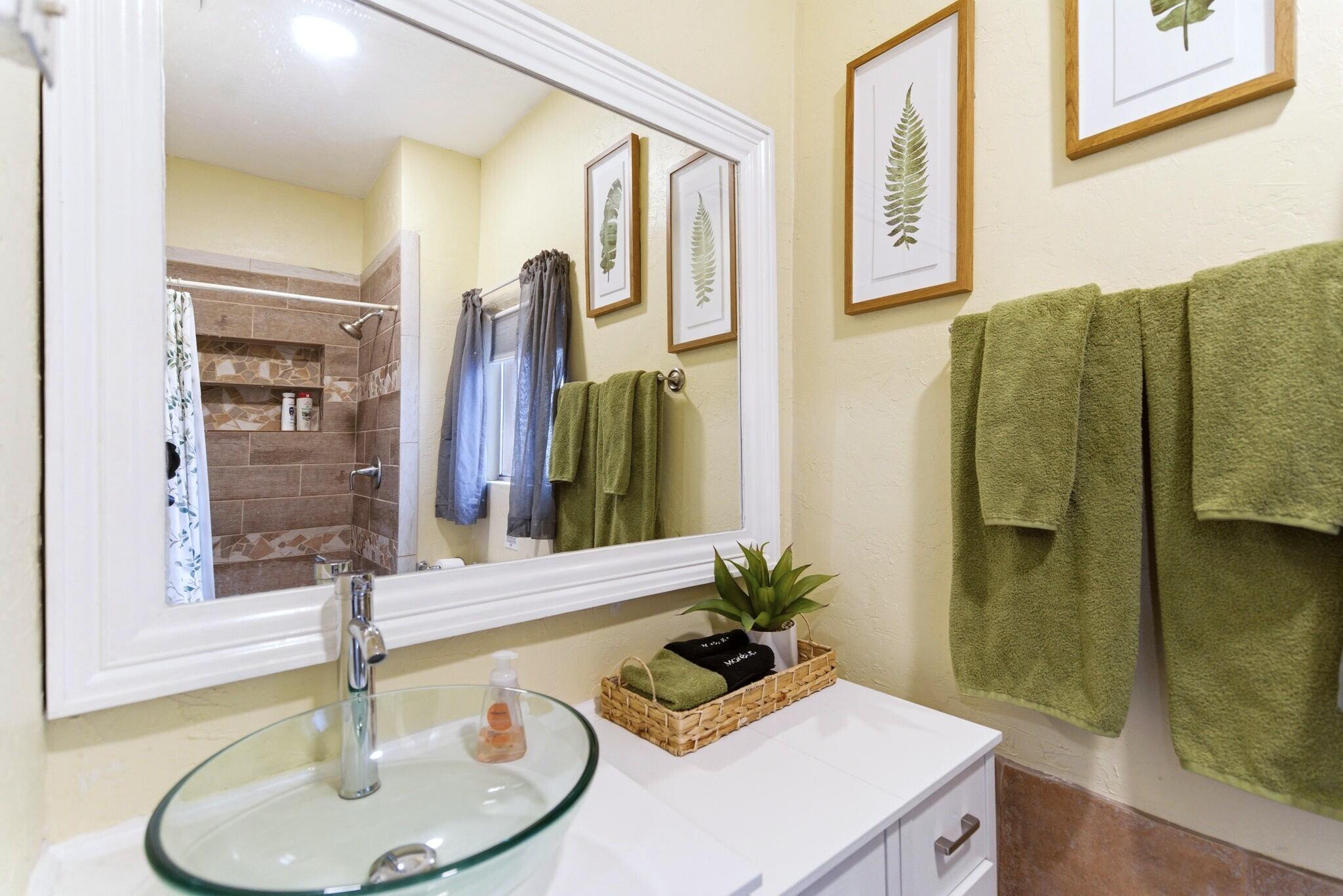 Photo 13 — 615 Keleher Avenue NW