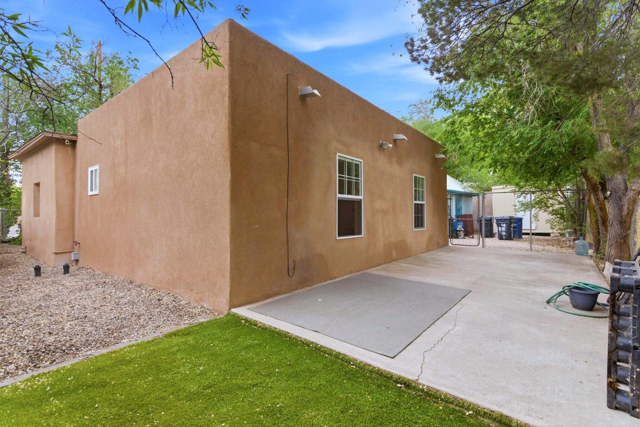 Photo 3 — 615 Keleher Avenue NW