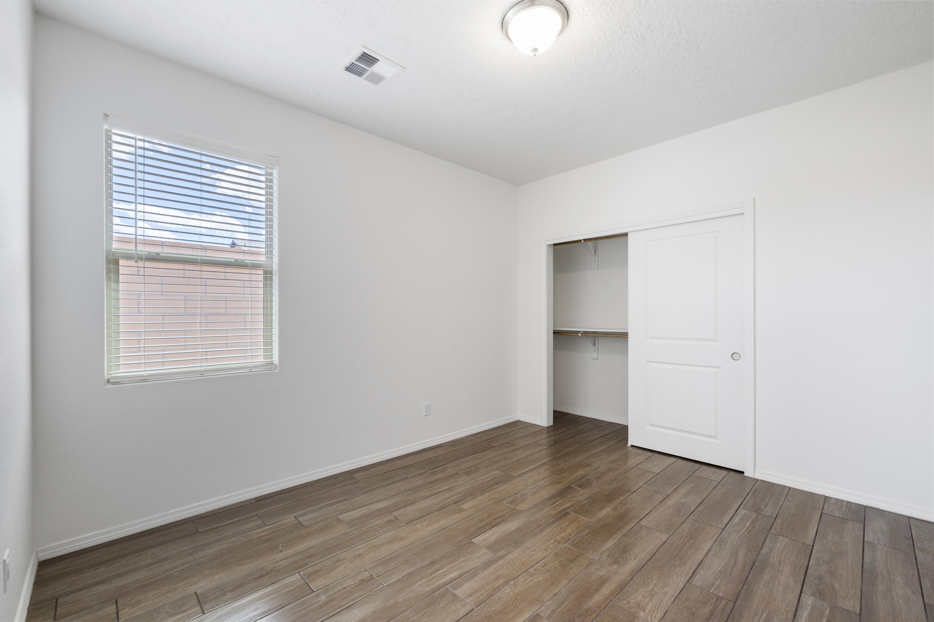 Photo 5 — 6200 N White Hawk Drive NE