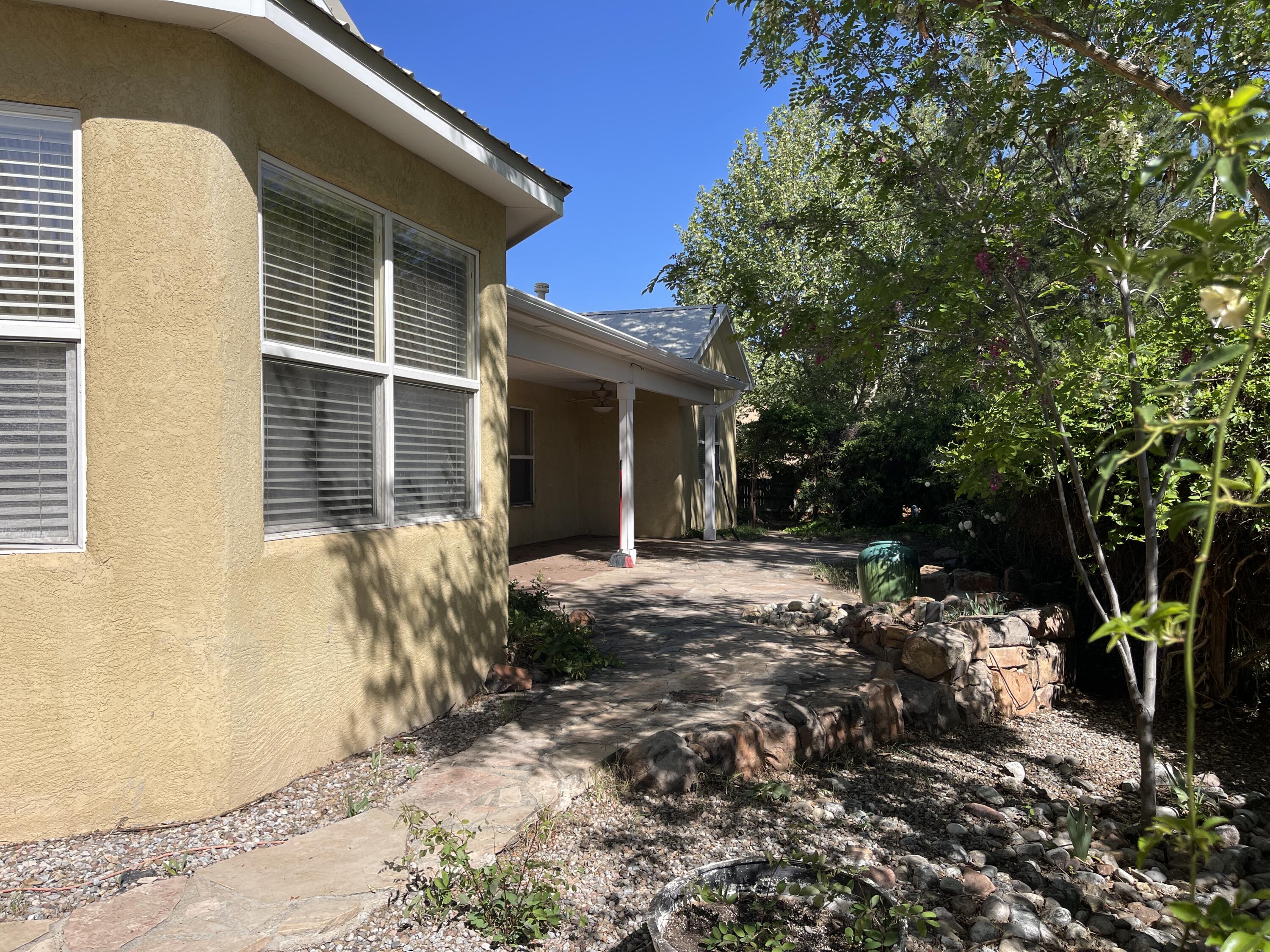 Photo 8 — 2708 Bosque Del Rio Lane NW
