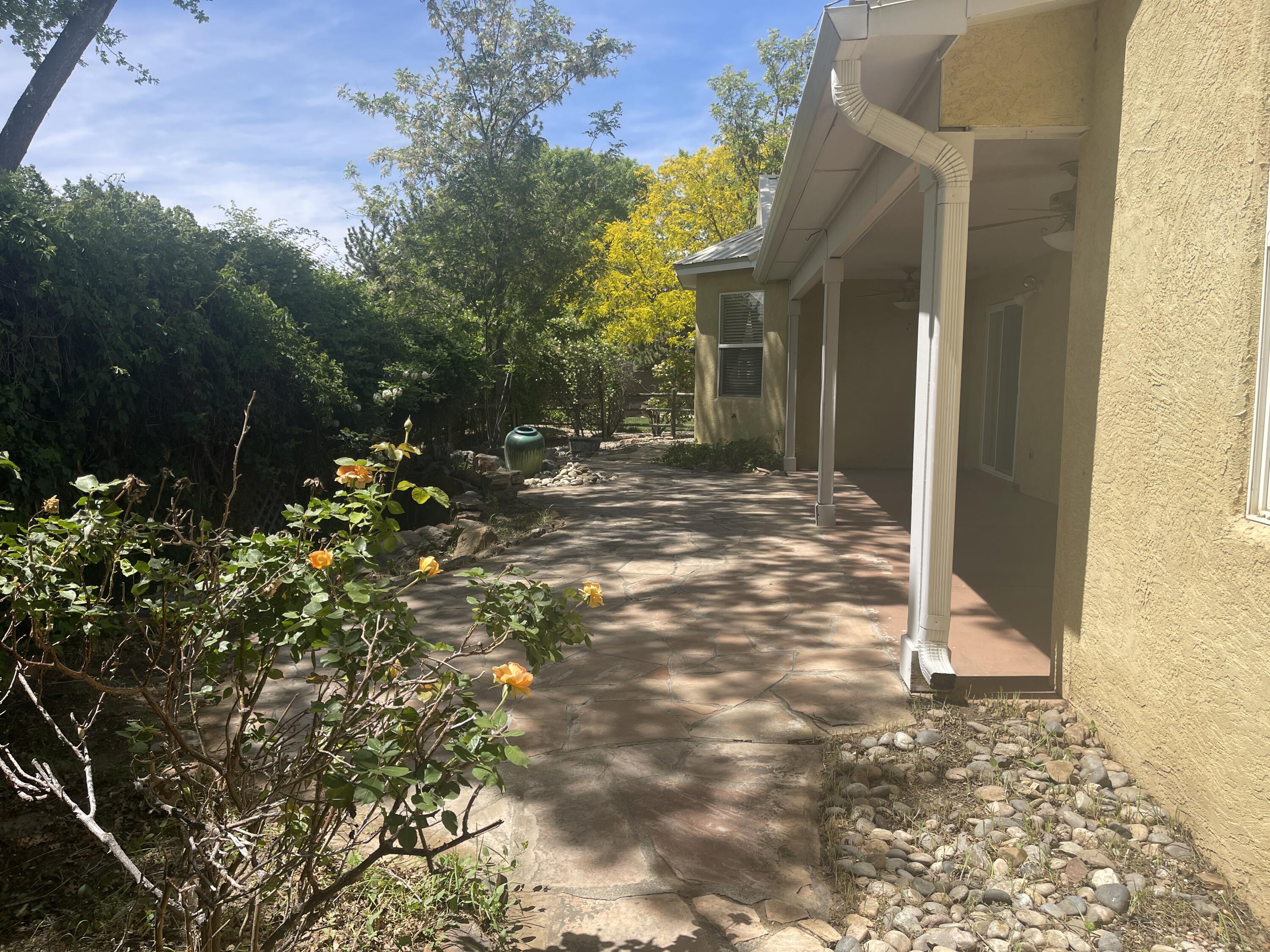 Photo 4 — 2708 Bosque Del Rio Lane NW