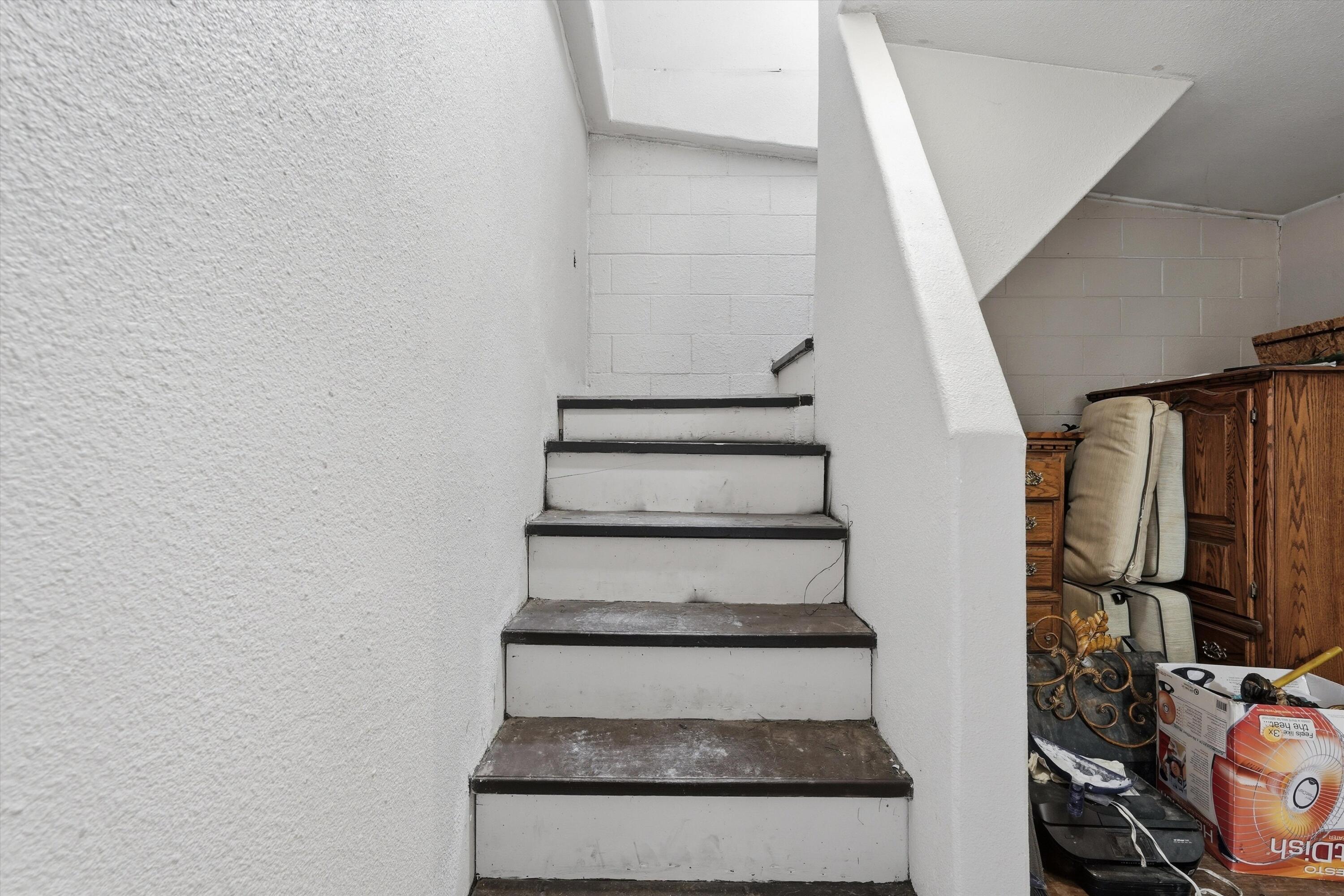 Photo 15 — 600 Balsam Street