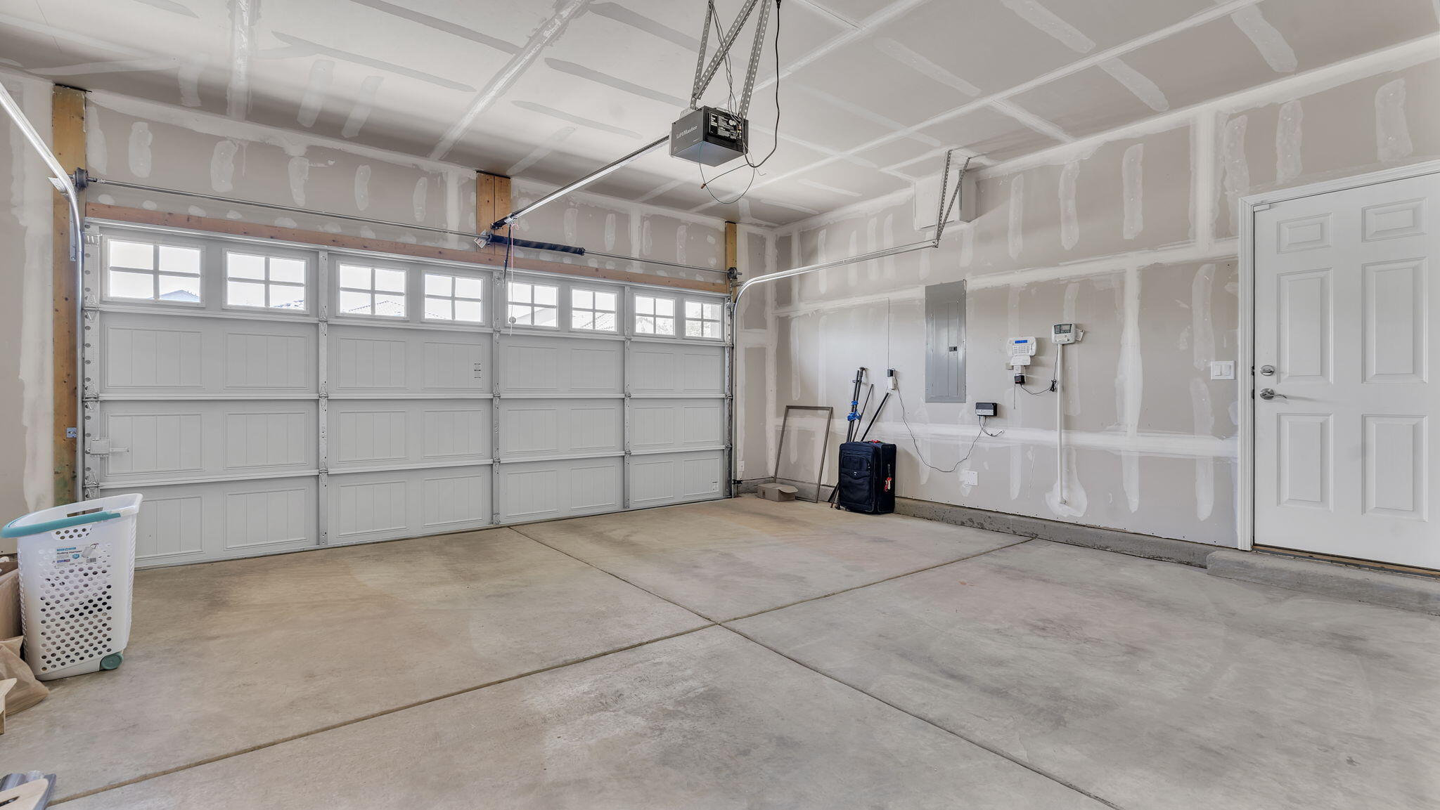 Photo 10 — 9209 Timber Ridge Road NW