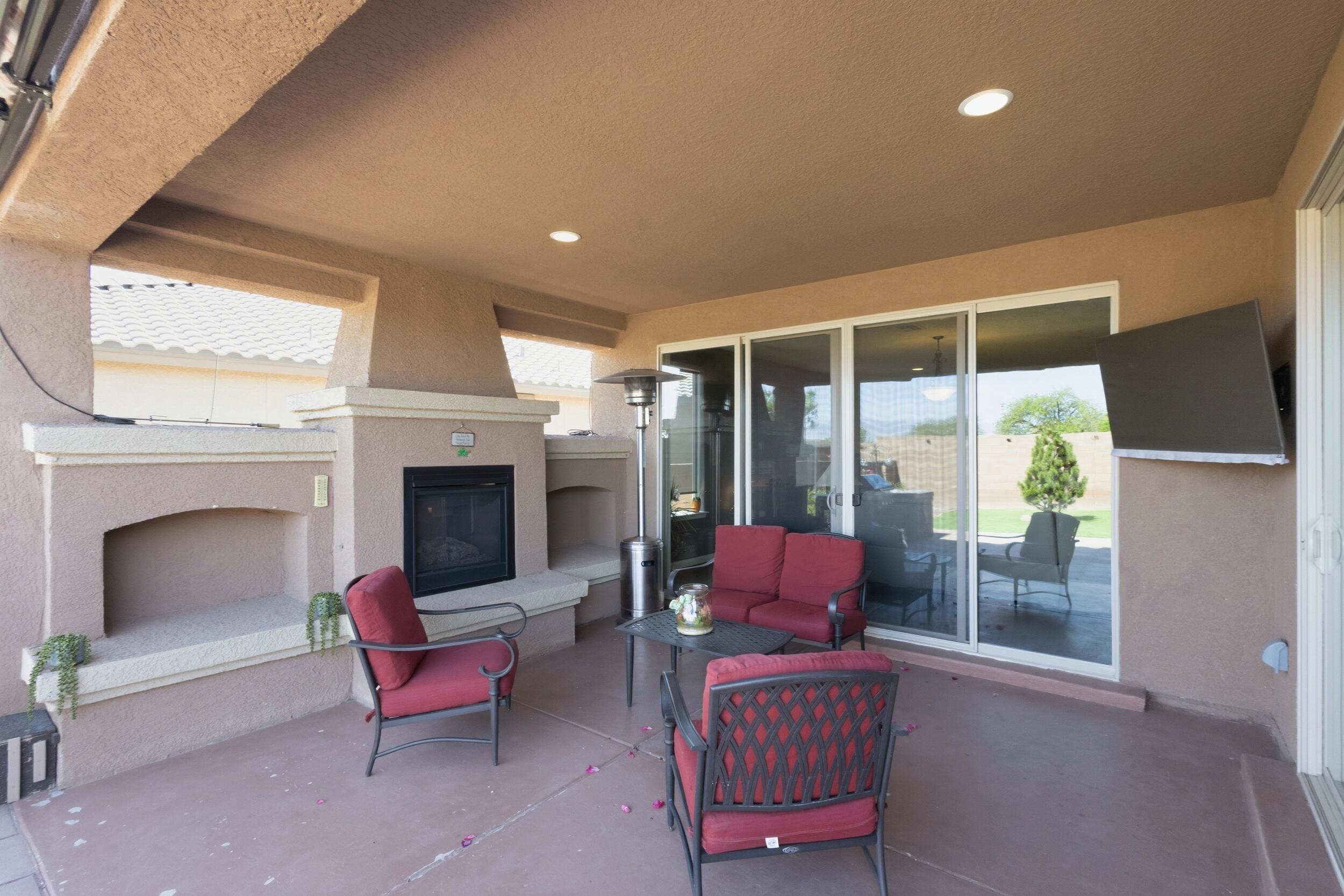 Photo 2 — 5048 Calle Espana NW